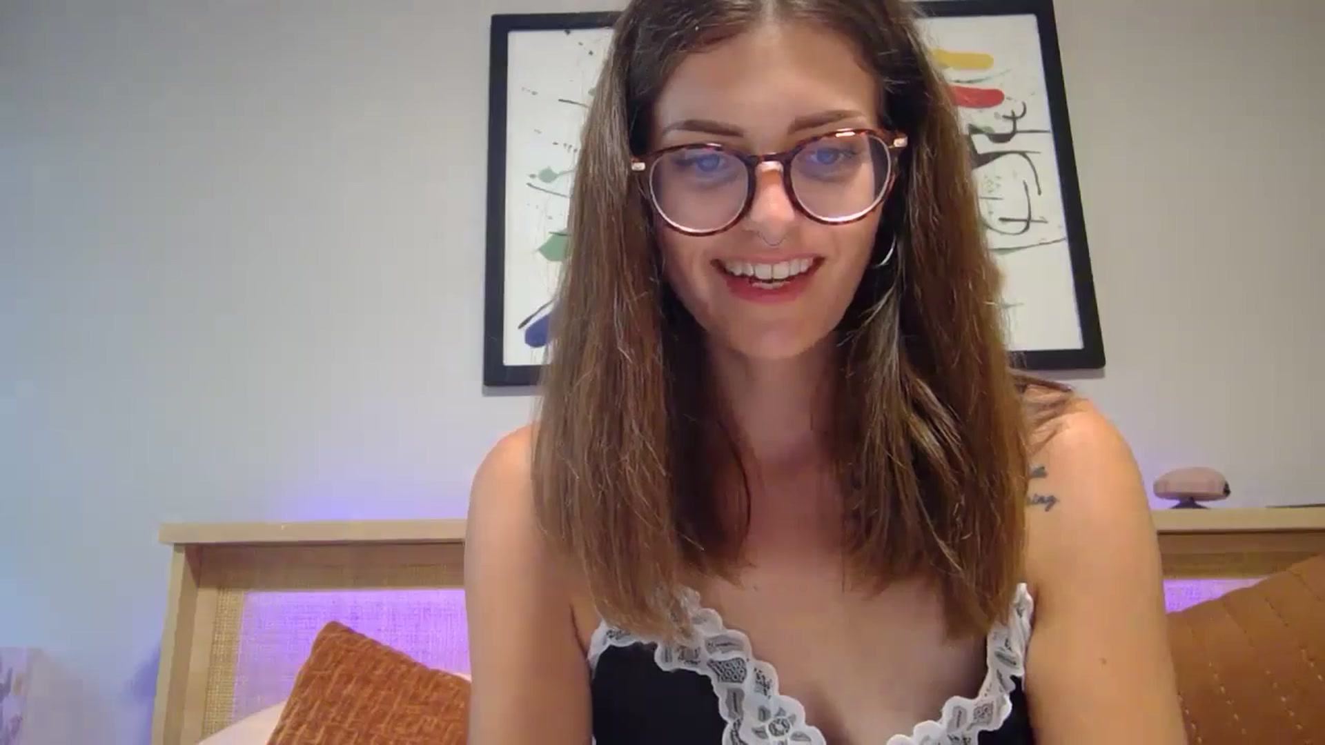 Gallery image thumbnail from DarthElevator's myfreecams stream on, 07/18/2024, 19:06 image 17 of 20