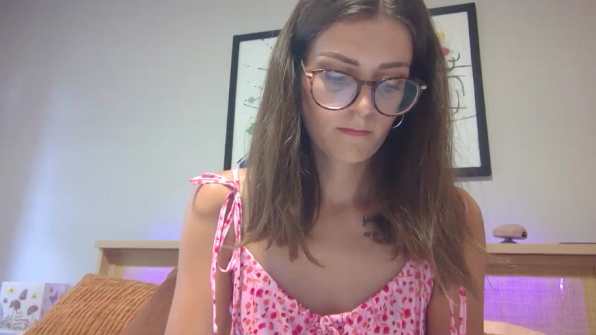 Gallery image thumbnail from DarthElevator's myfreecams stream on, 07/19/2024, 20:37 image 17 of 20