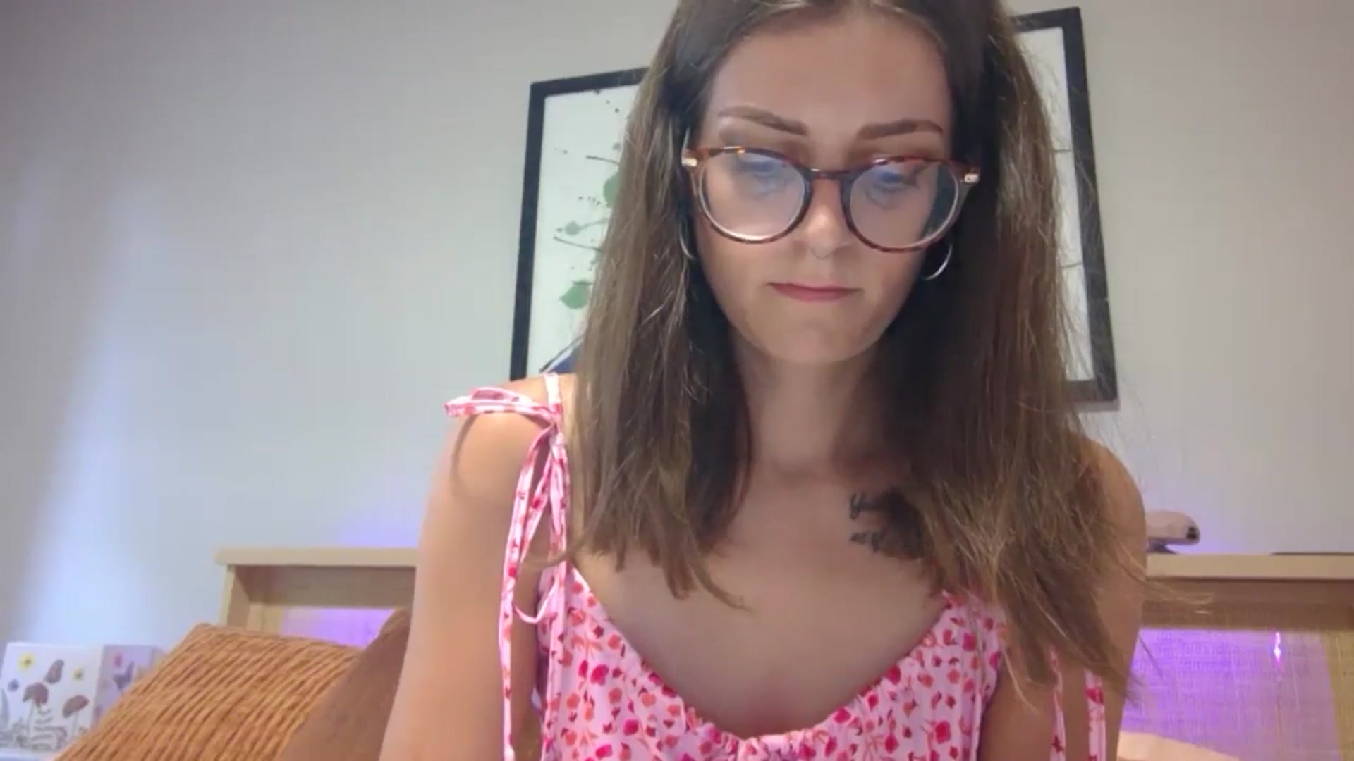 Gallery image thumbnail from DarthElevator's myfreecams stream on, 07/19/2024, 20:37 image 16 of 20