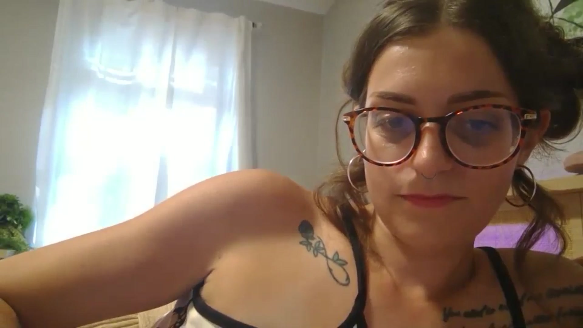 Gallery image thumbnail from DarthElevator's myfreecams stream on, 07/21/2024, 22:31 image 6 of 20