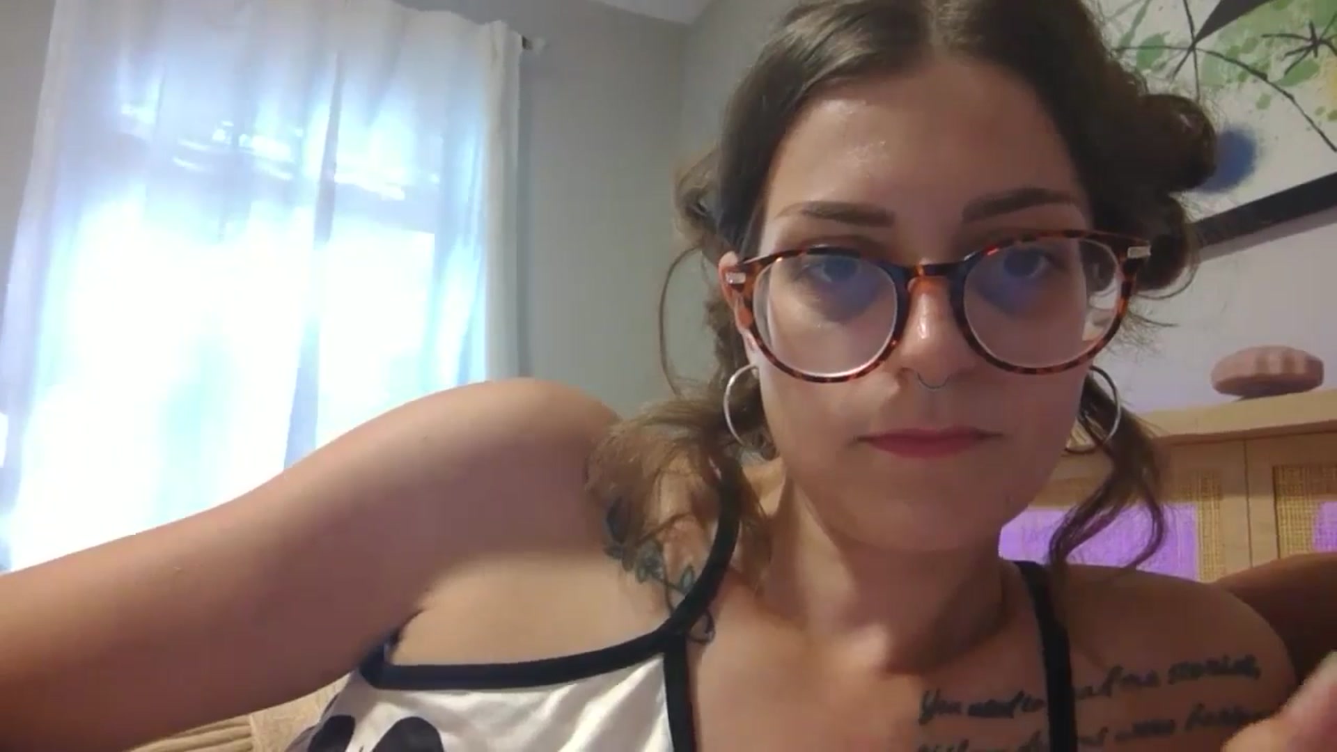 Gallery image thumbnail from DarthElevator's myfreecams stream on, 07/21/2024, 22:31 image 4 of 20
