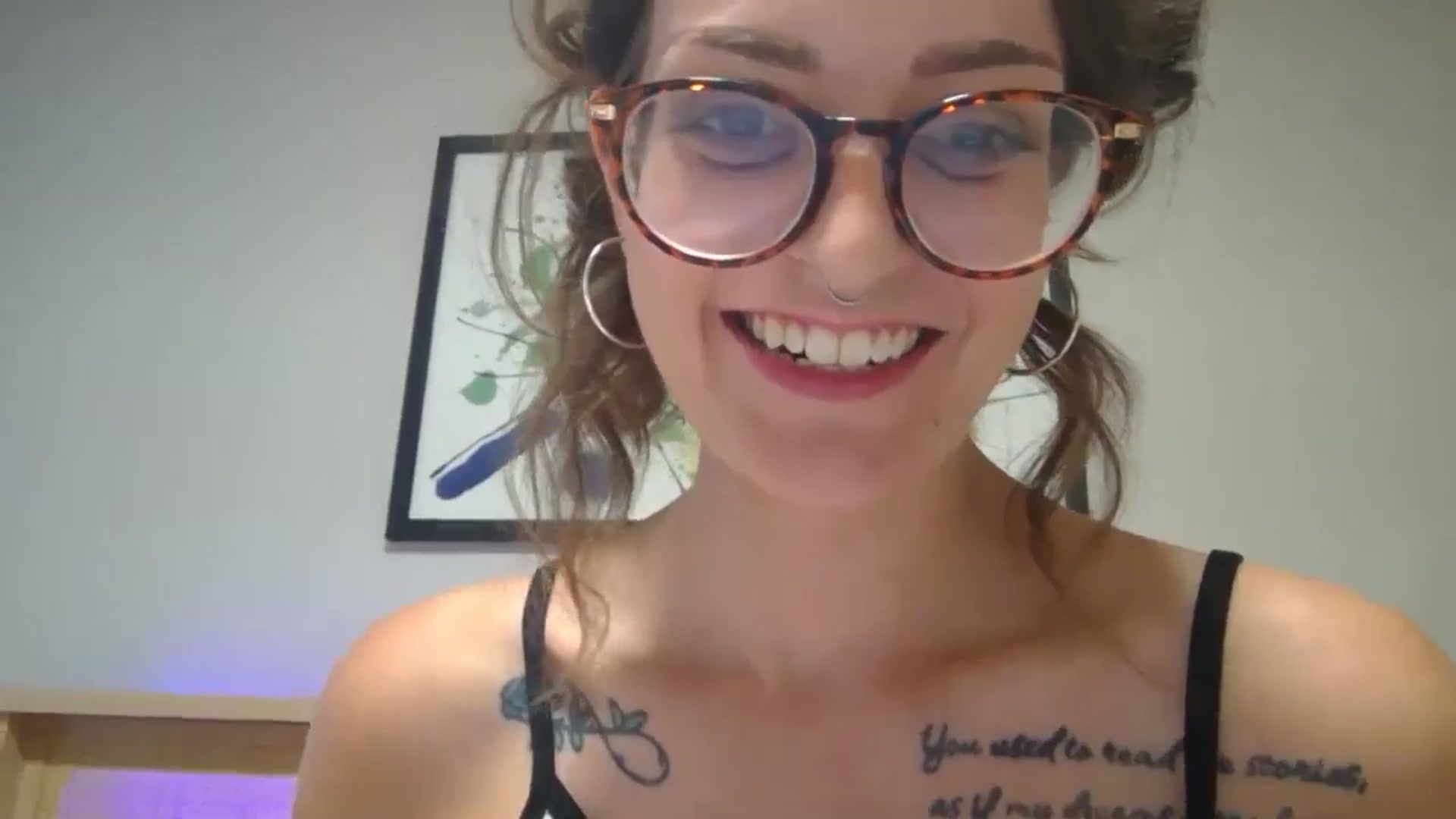 Gallery image thumbnail from DarthElevator's myfreecams stream on, 07/21/2024, 22:31 image 14 of 20