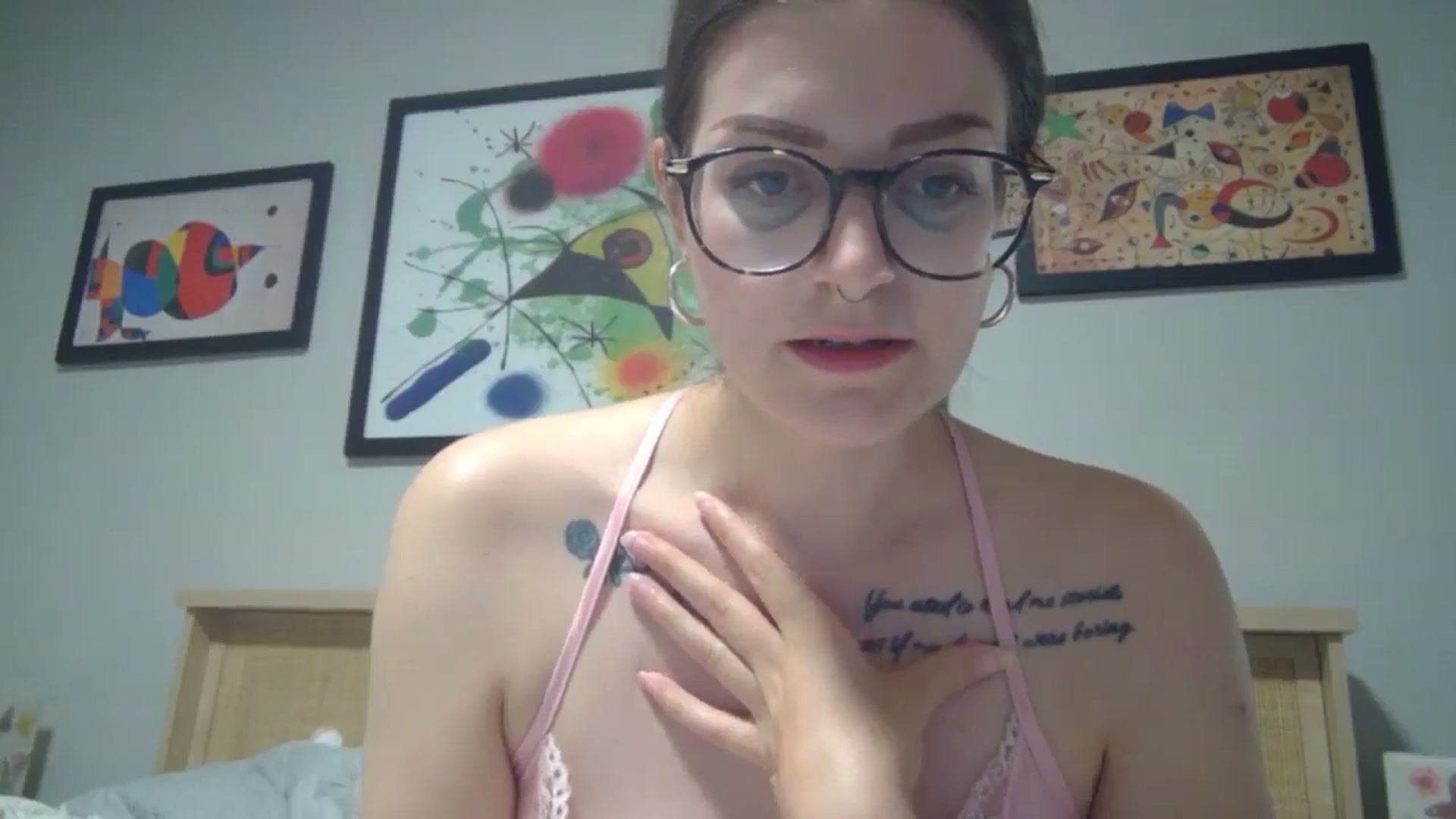 Gallery image thumbnail from DarthElevator's myfreecams stream on, 04/12/2025, 24:38 image 12 of 20