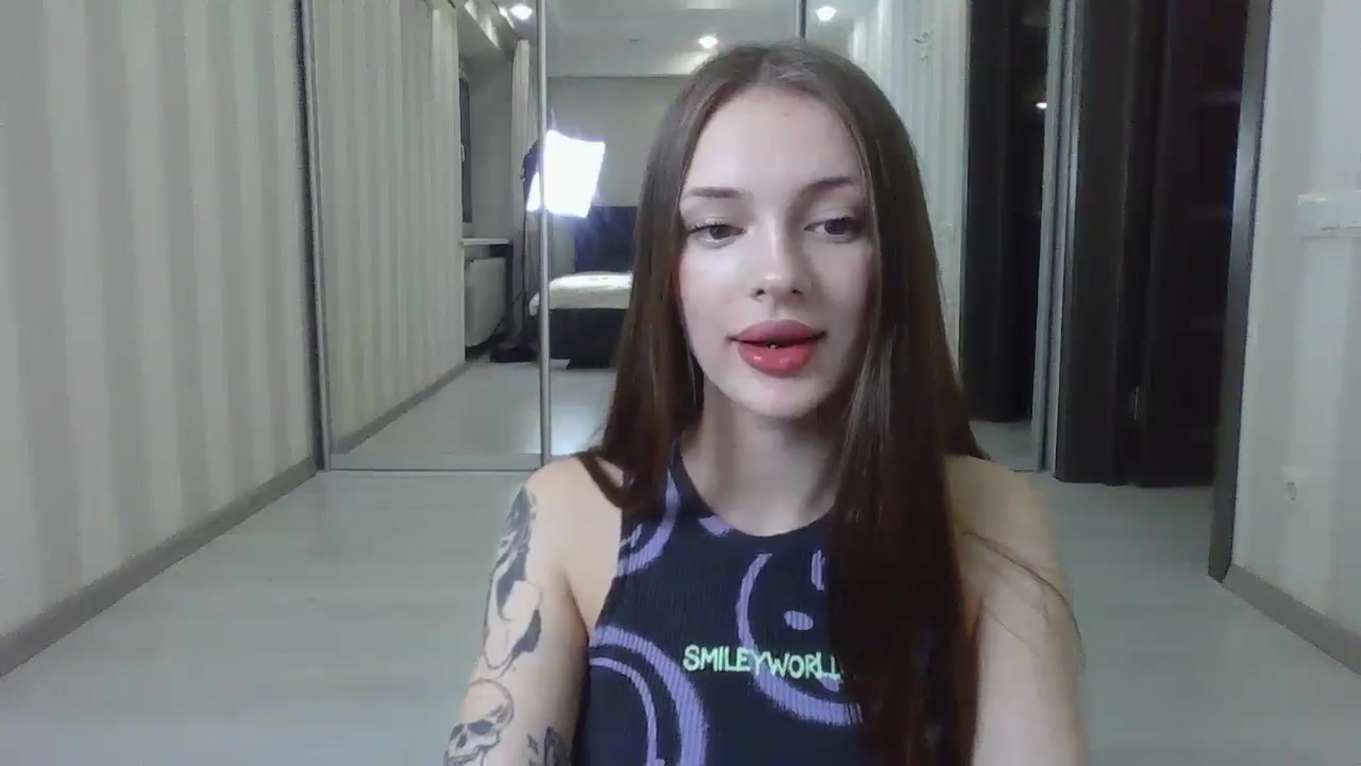 Gallery image thumbnail from Dashaakitty's myfreecams stream on, 05/17/2025, 20:15 image 16 of 20