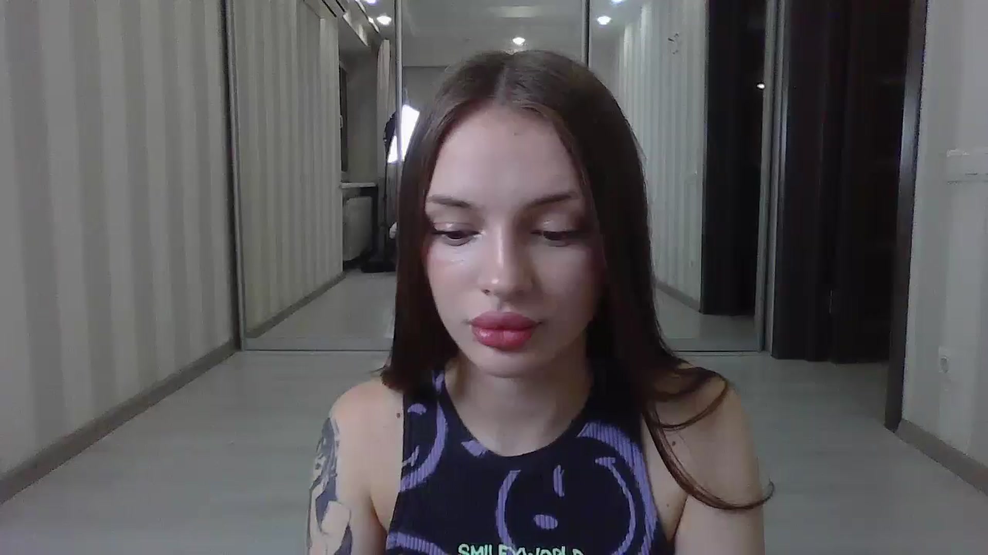 Gallery image thumbnail from Dashaakitty's myfreecams stream on, 05/17/2025, 20:15 image 11 of 20