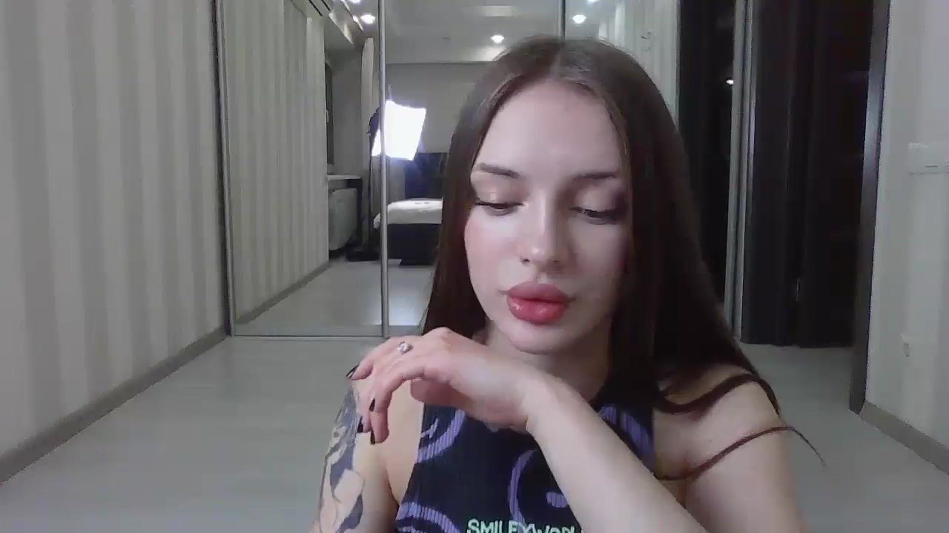 Gallery image thumbnail from Dashaakitty's myfreecams stream on, 05/17/2025, 20:15 image 10 of 20