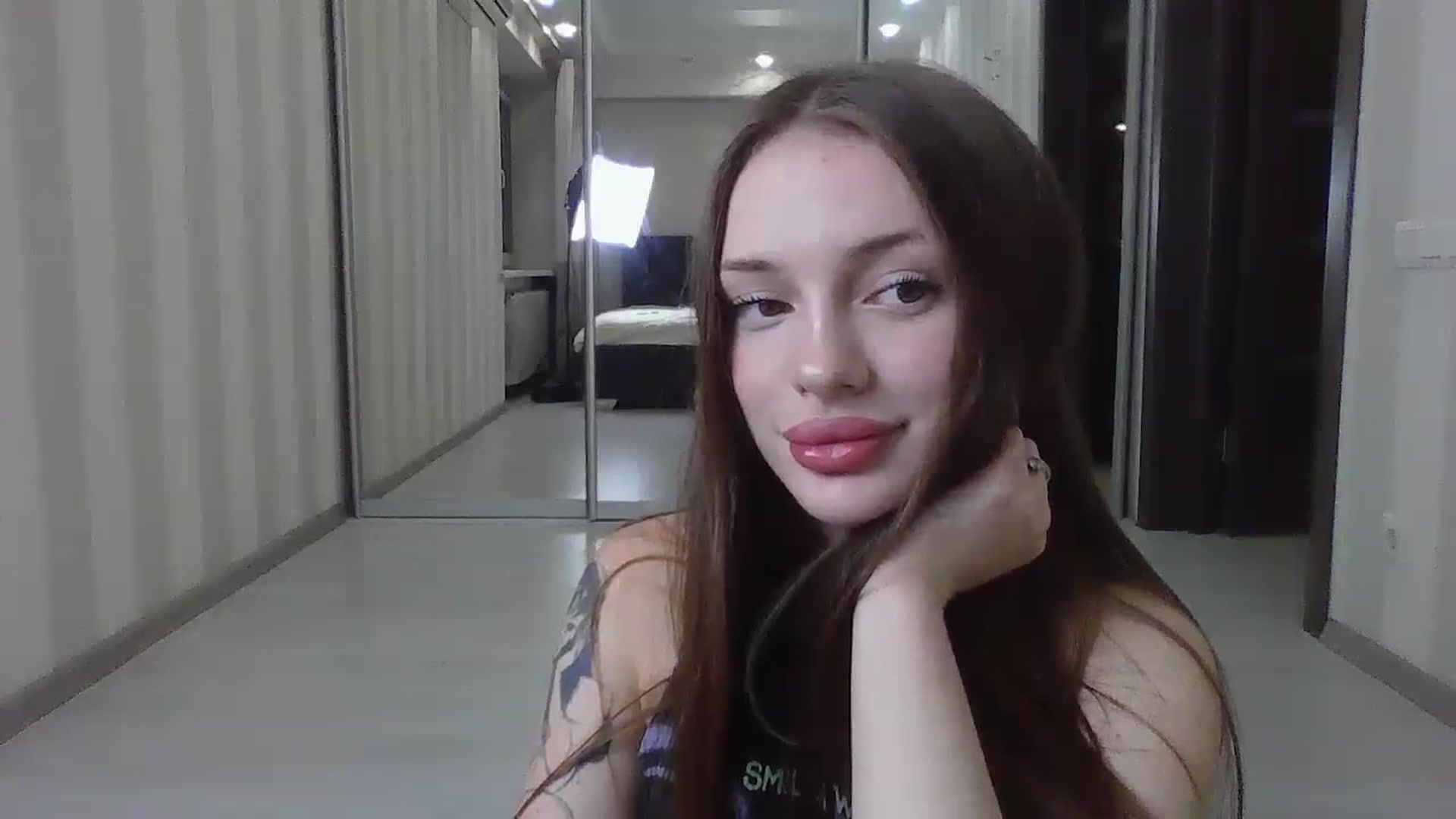 Gallery image thumbnail from Dashaakitty's myfreecams stream on, 05/17/2025, 20:15 image 9 of 20