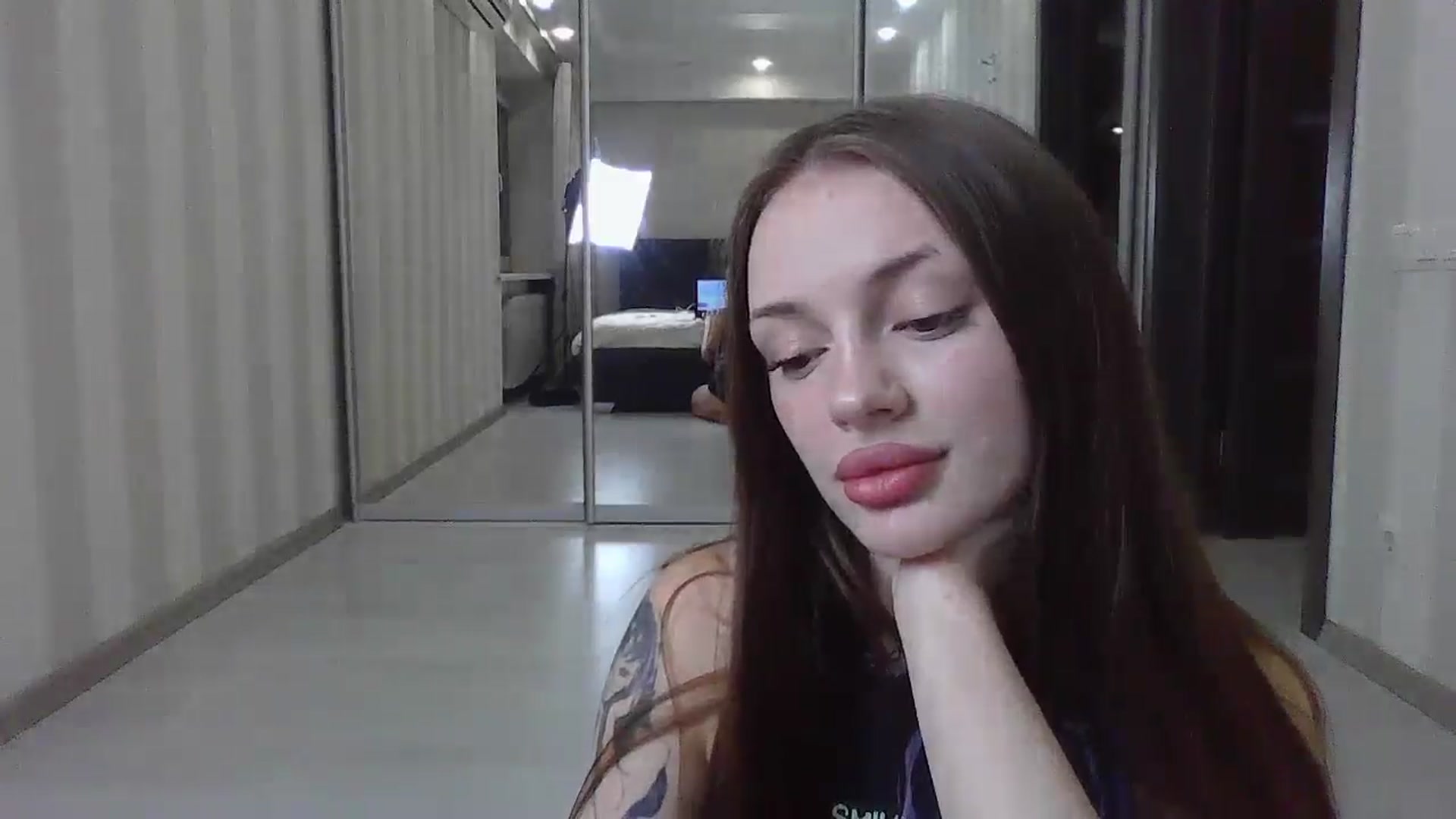 Gallery image thumbnail from Dashaakitty's myfreecams stream on, 05/17/2025, 20:15 image 8 of 20