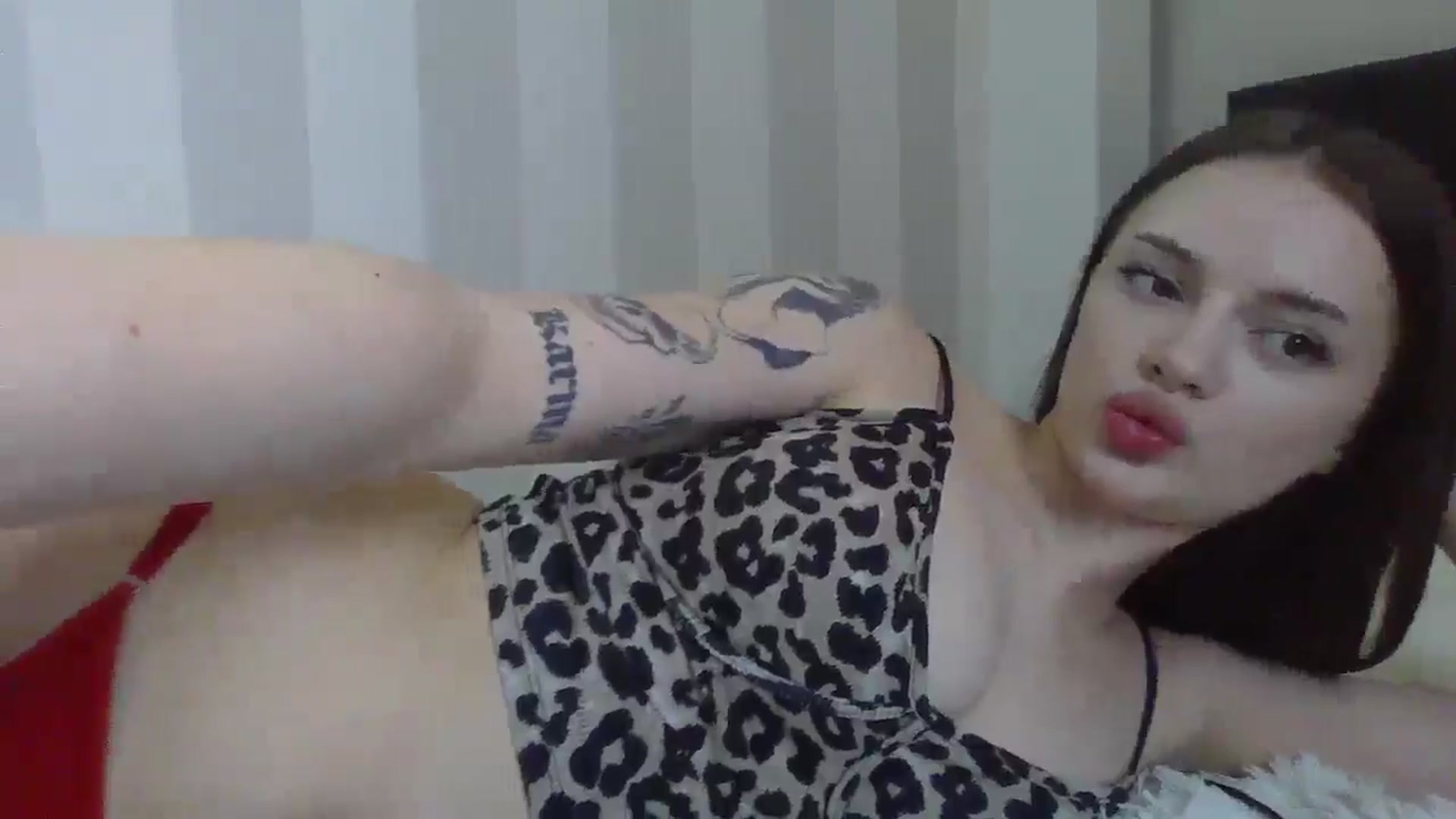 Gallery image thumbnail from Dashaakitty's myfreecams stream on, 05/20/2025, 02:47 image 7 of 20