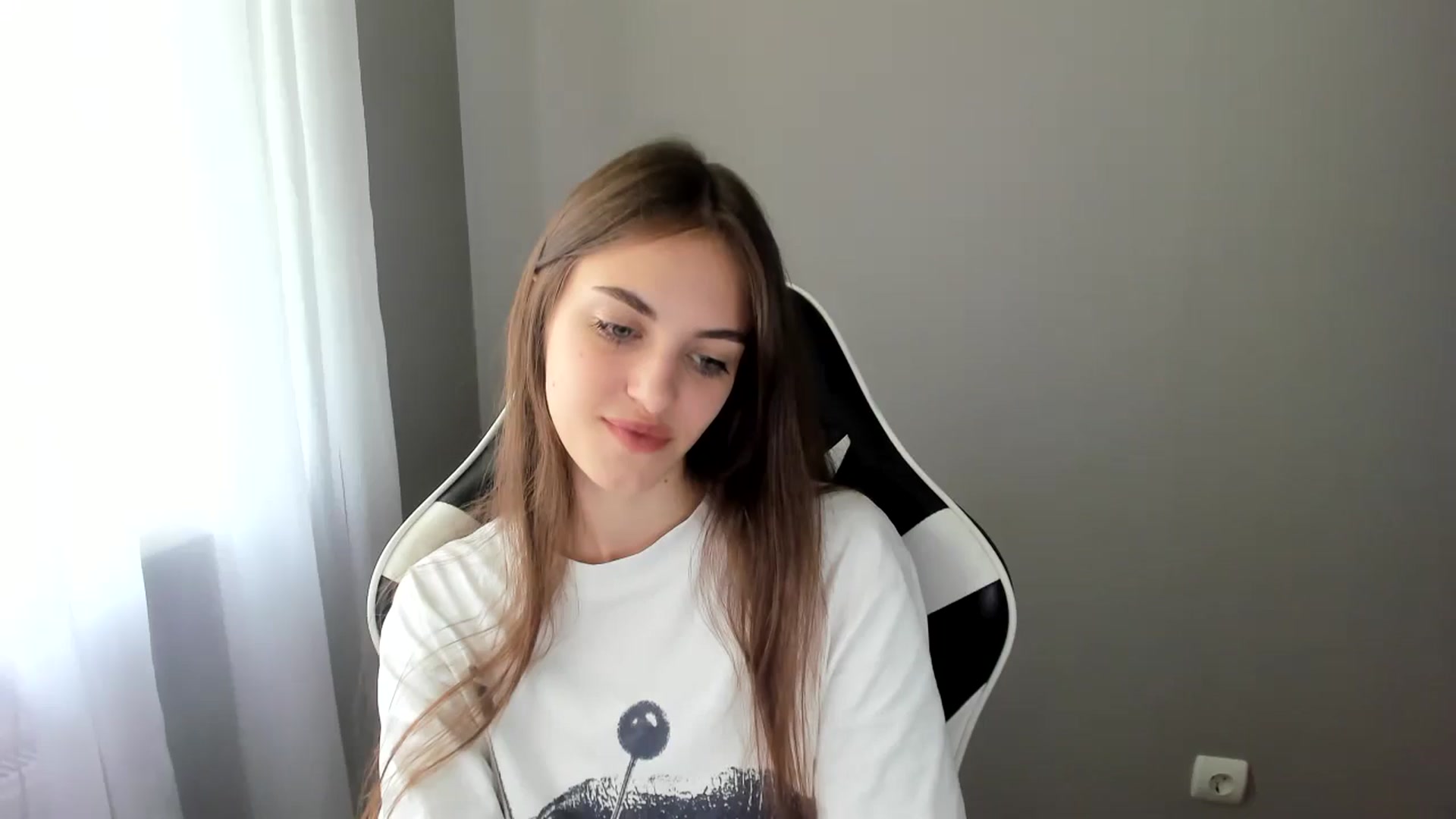 Gallery image thumbnail from Dashamoxy's myfreecams stream on, 06/03/2025, 09:14 image 11 of 20
