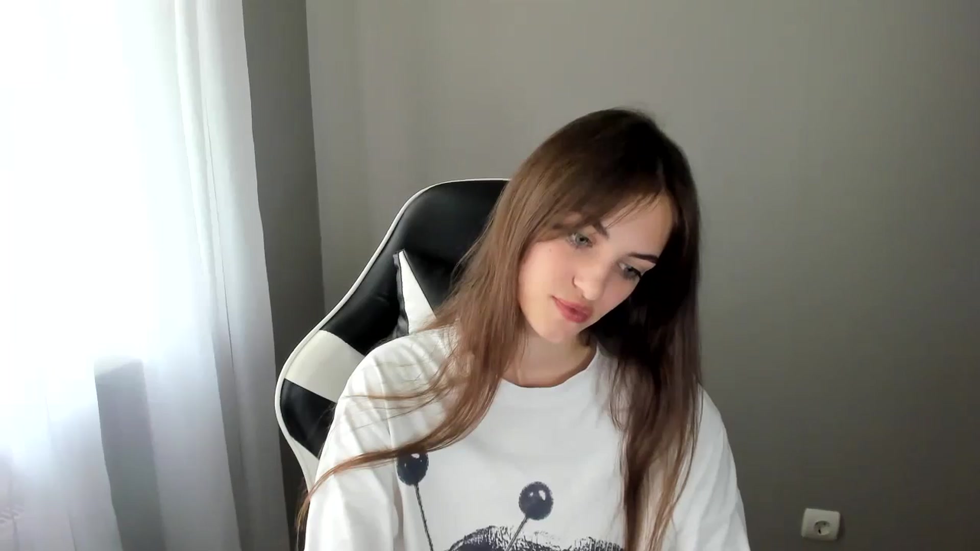 Gallery image thumbnail from Dashamoxy's myfreecams stream on, 06/03/2025, 09:14 image 15 of 20