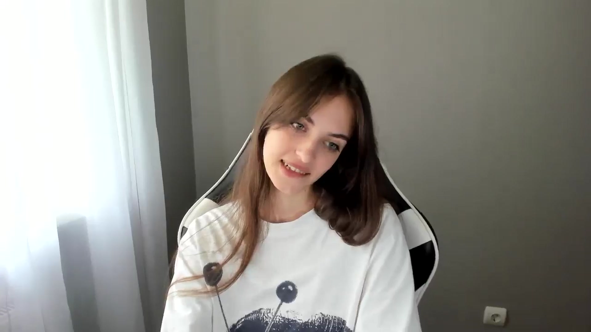 Gallery image thumbnail from Dashamoxy's myfreecams stream on, 06/03/2025, 09:14 image 12 of 20