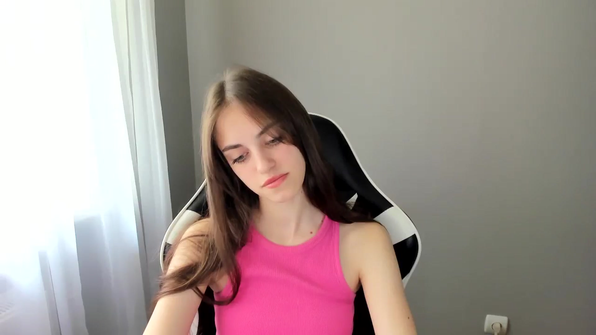 Gallery image thumbnail from Dashamoxy's myfreecams stream on, 06/09/2025, 08:32 image 11 of 20