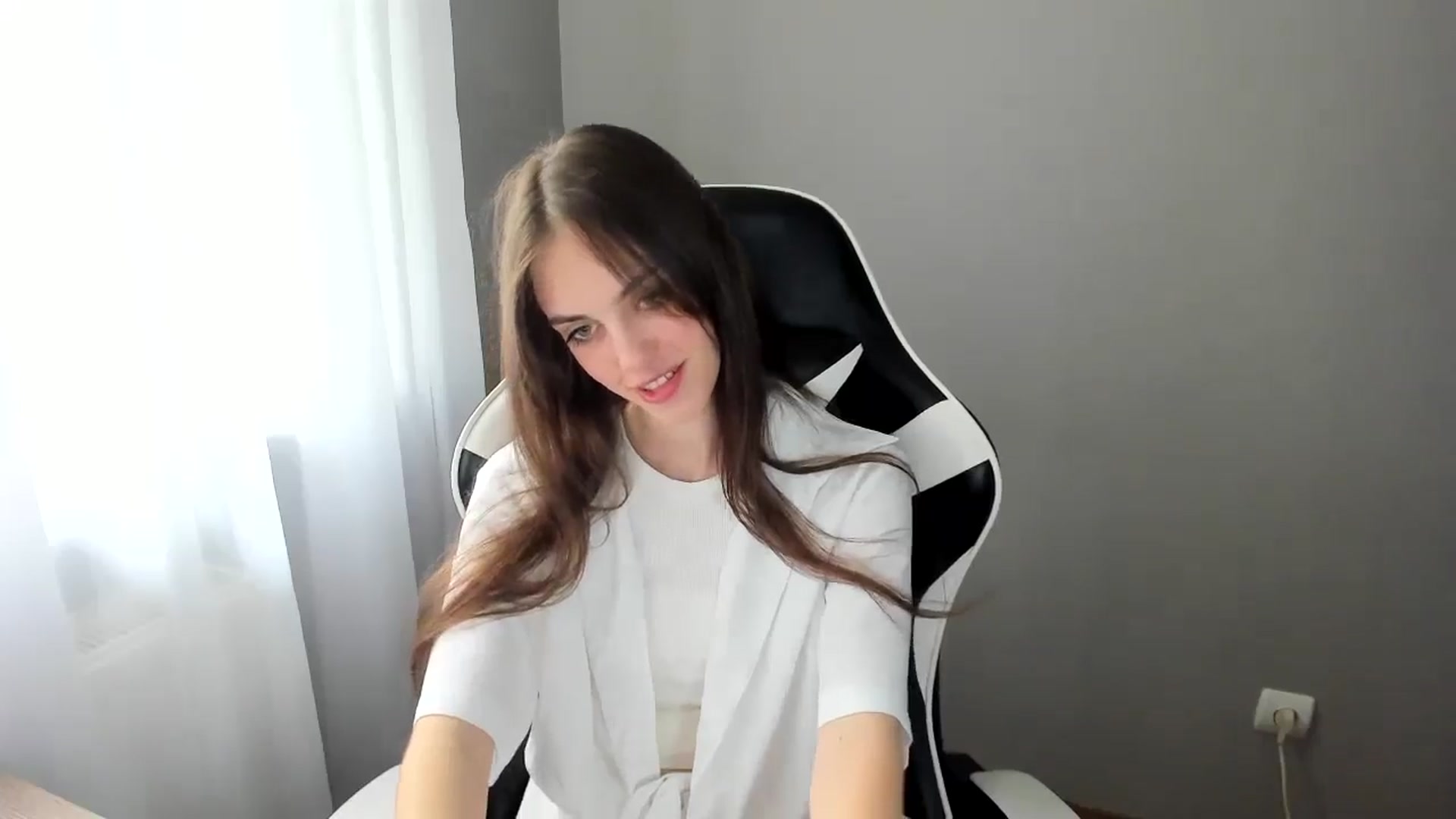 Gallery image thumbnail from Dashamoxy's myfreecams stream on, 06/11/2025, 12:20 image 12 of 20