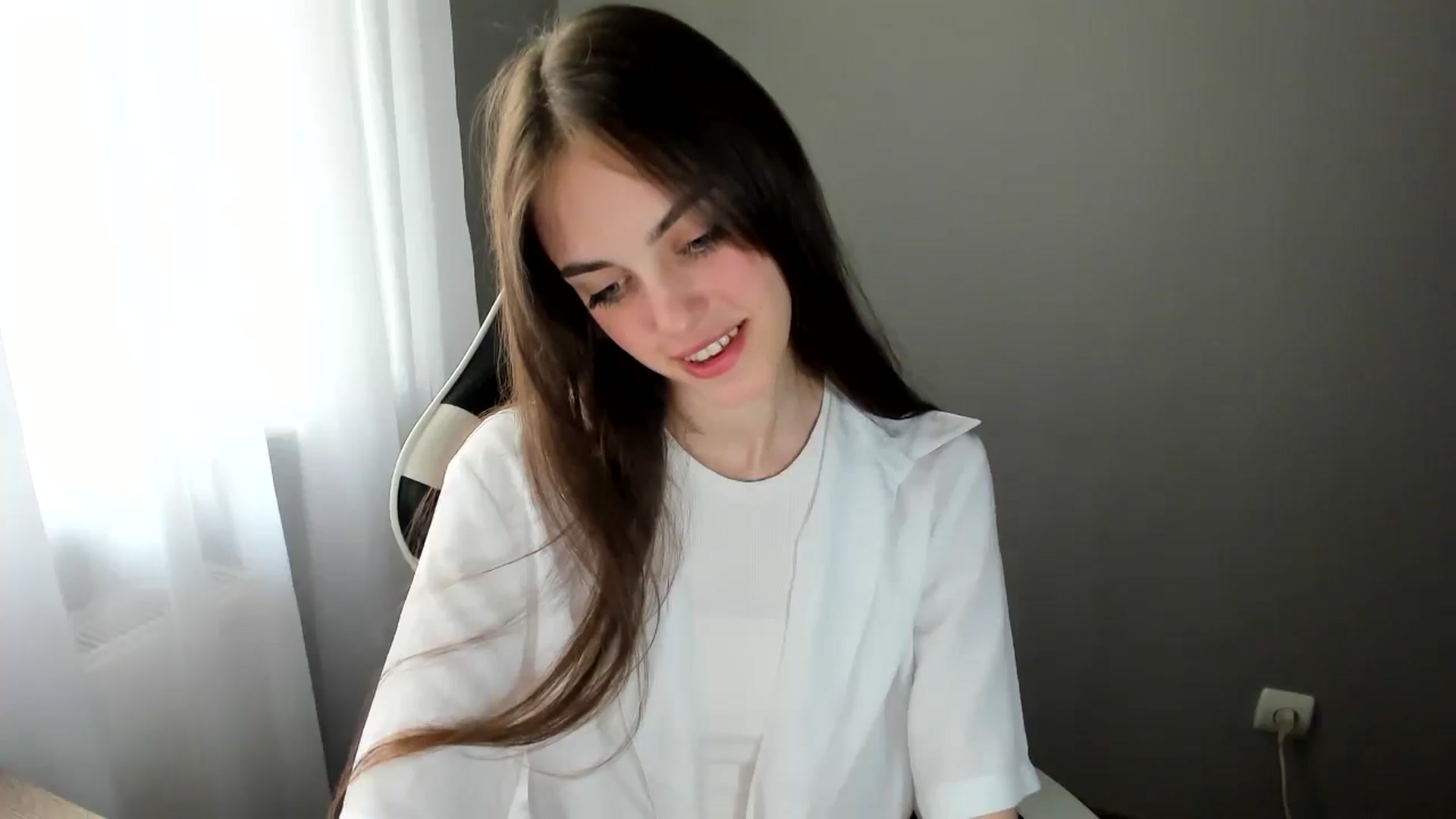 Gallery image thumbnail from Dashamoxy's myfreecams stream on, 06/11/2025, 12:20 image 14 of 20