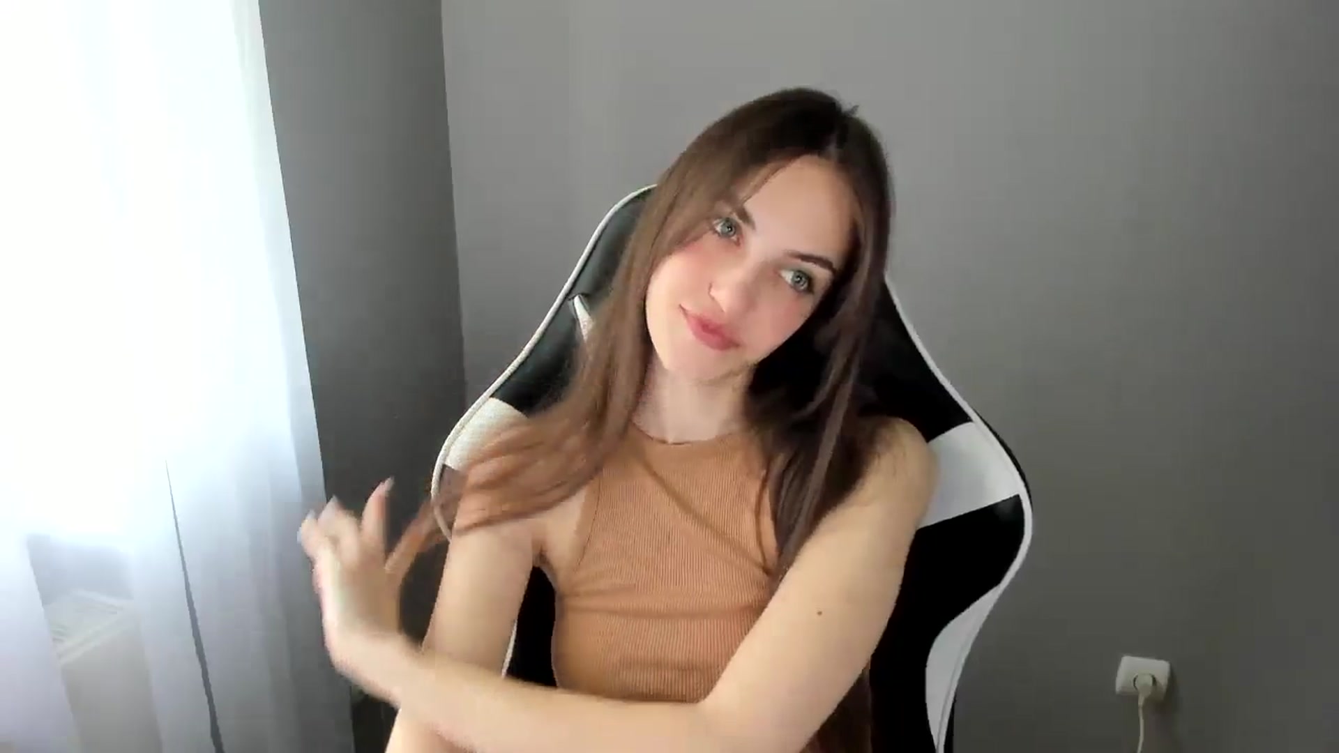 Gallery image thumbnail from Dashamoxy's myfreecams stream on, 06/15/2025, 08:50 image 14 of 20