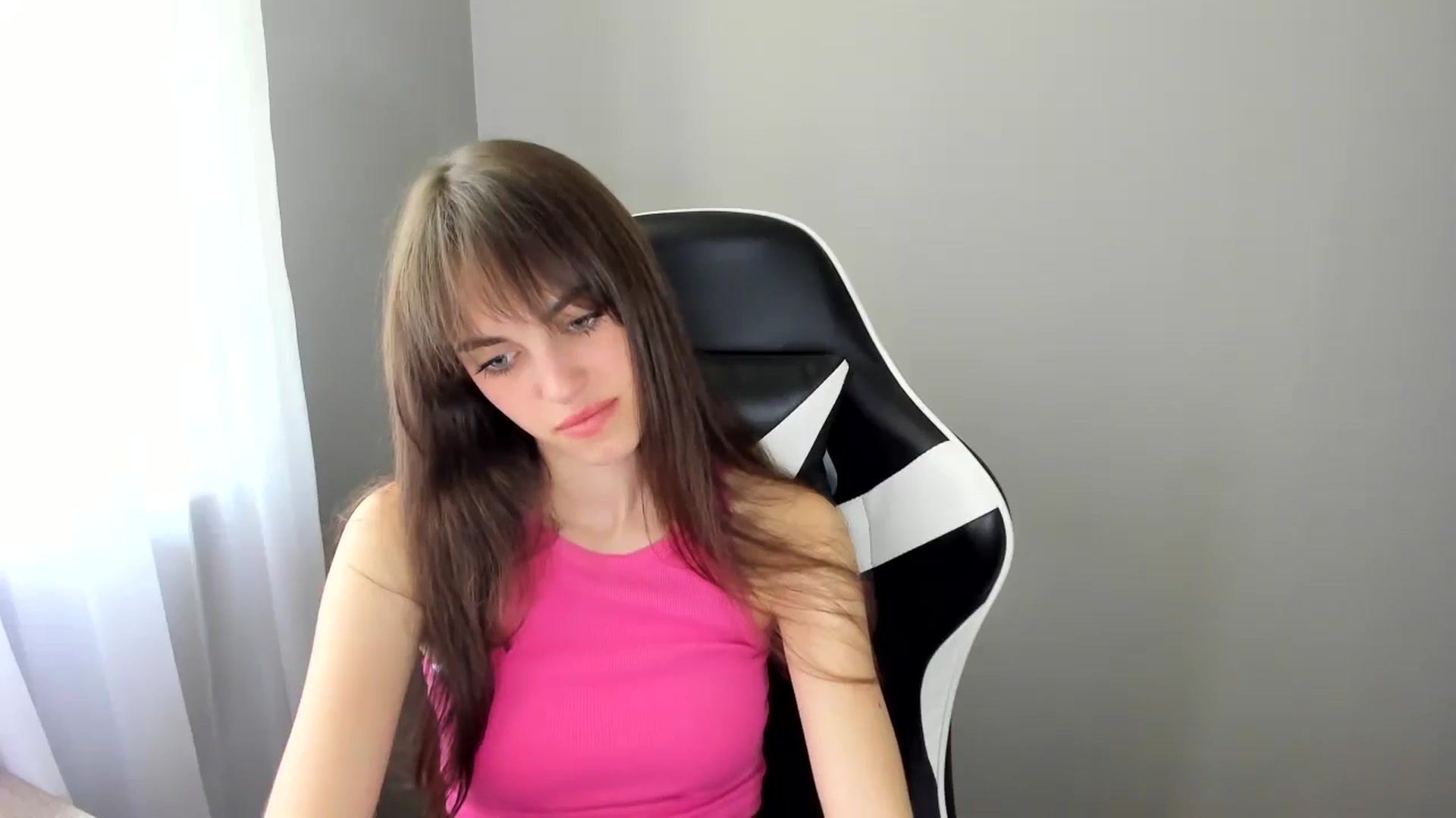 Gallery image thumbnail from Dashamoxy's myfreecams stream on, 06/20/2025, 10:07 image 20 of 20