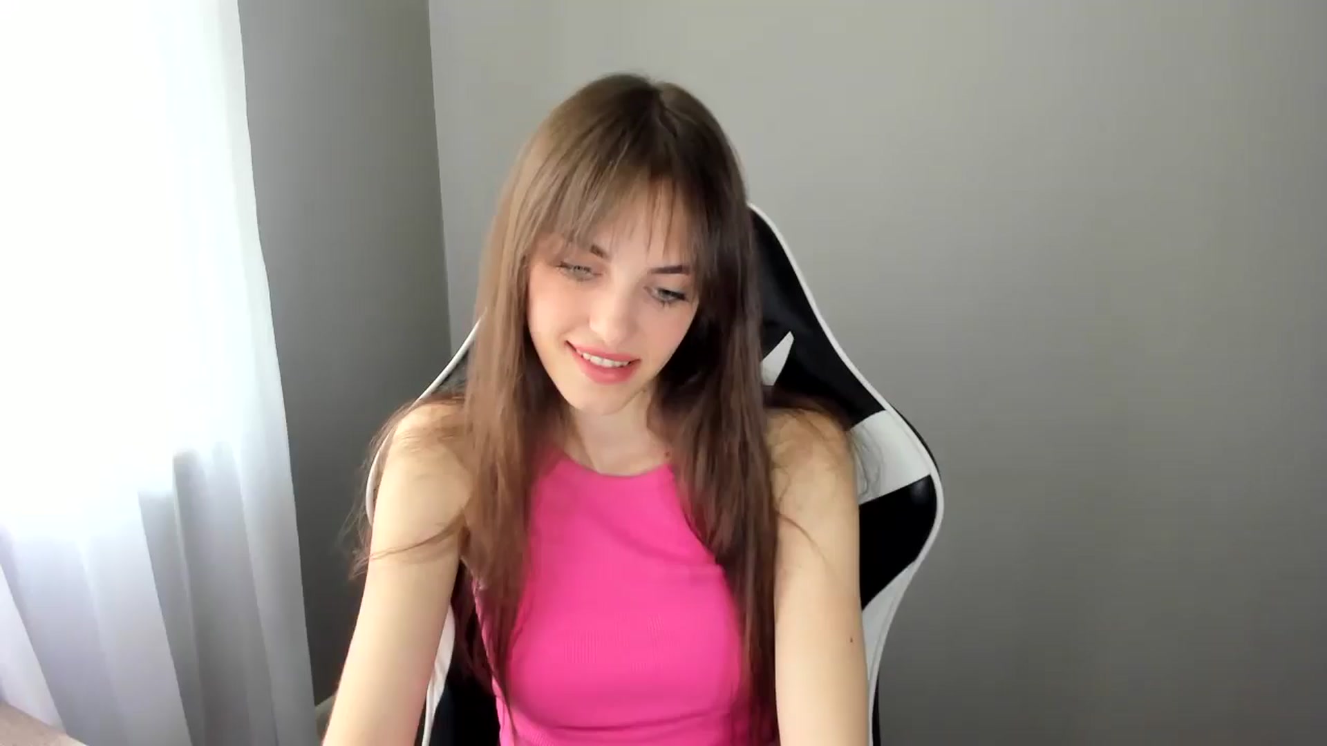 Gallery image thumbnail from Dashamoxy's myfreecams stream on, 06/20/2025, 10:07 image 5 of 20