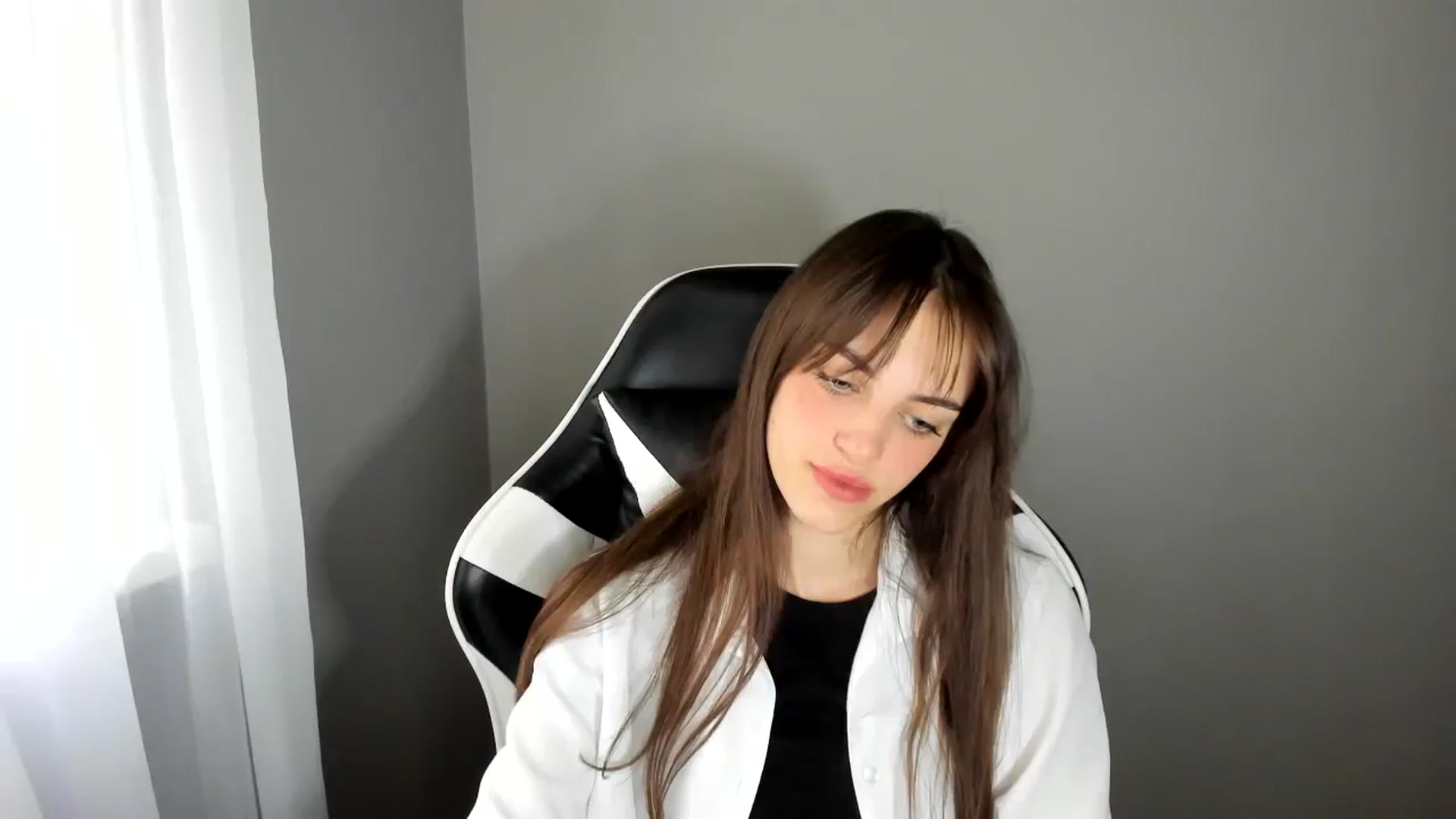Gallery image thumbnail from Dashamoxy's myfreecams stream on, 06/22/2025, 09:14 image 3 of 20