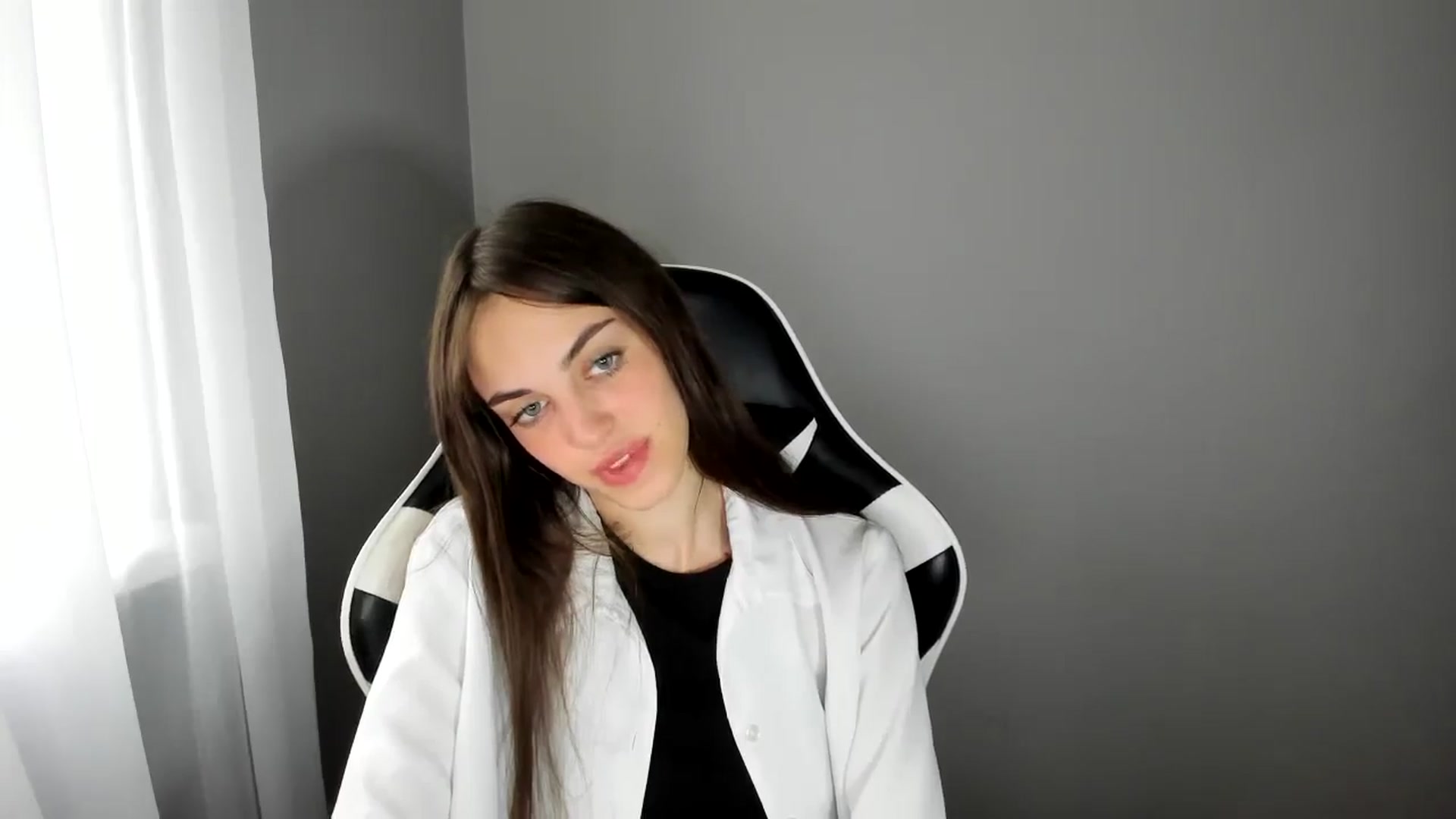 Gallery image thumbnail from Dashamoxy's myfreecams stream on, 06/22/2025, 09:14 image 7 of 20