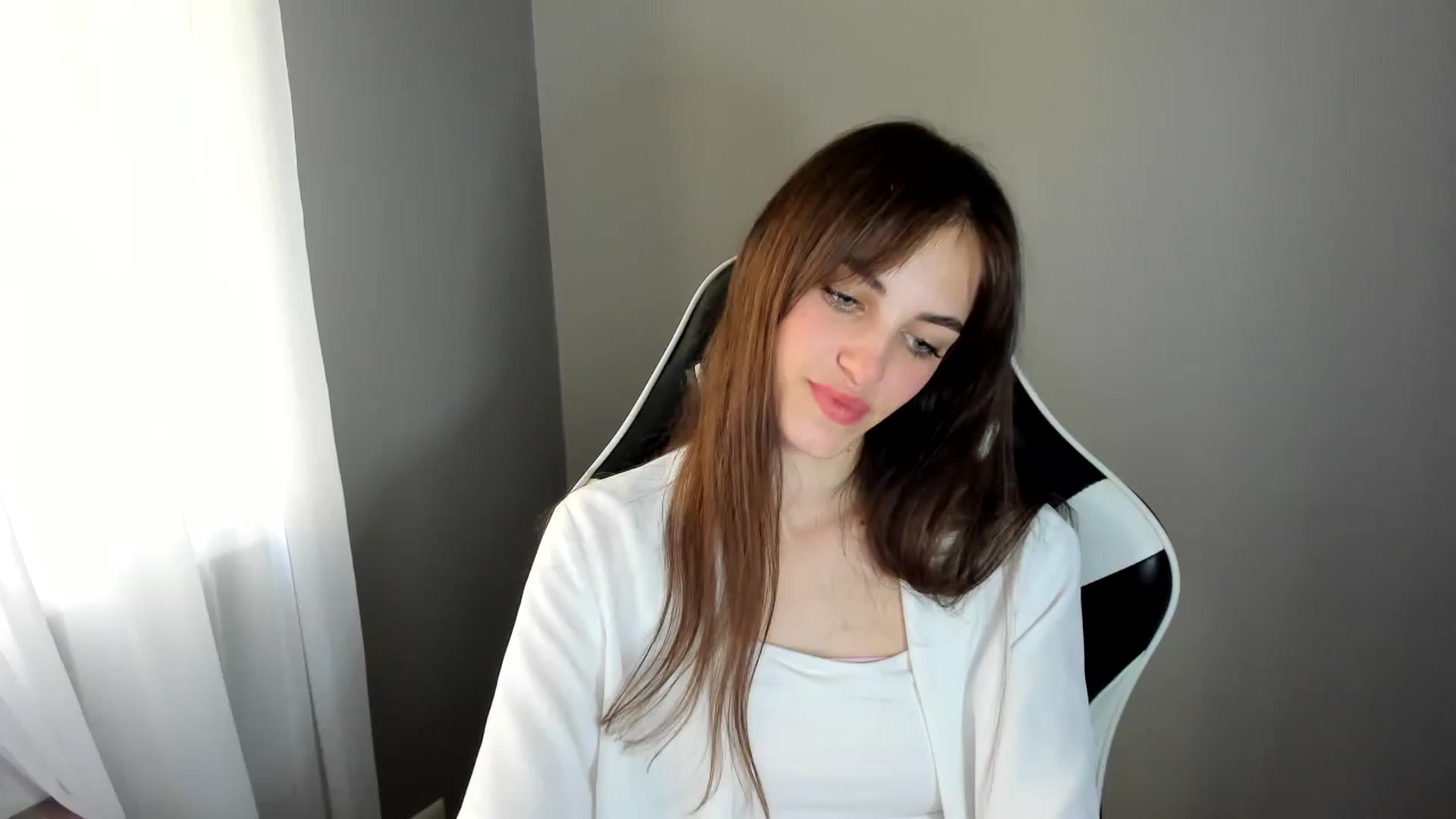Gallery image thumbnail from Dashamoxy's myfreecams stream on, 06/23/2025, 17:02 image 9 of 20