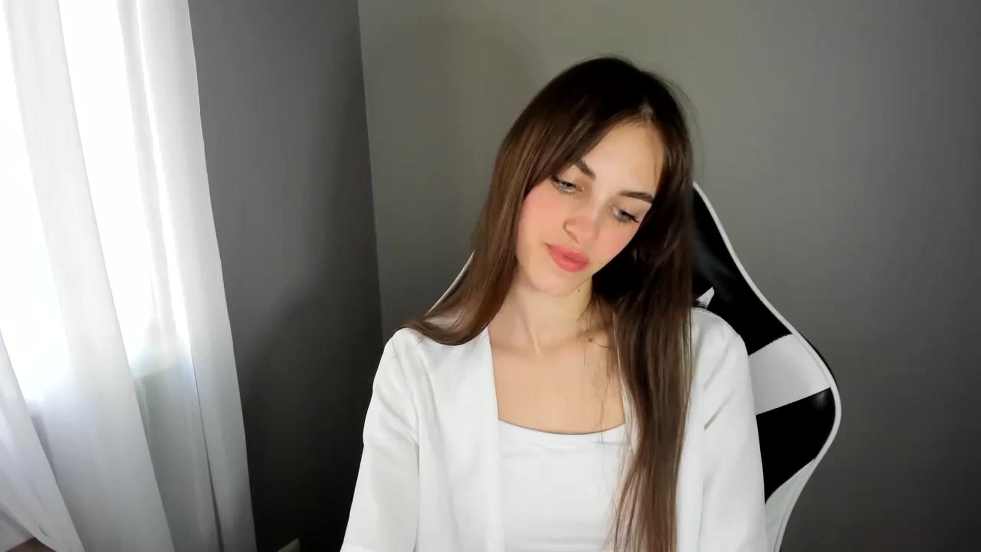 Gallery image thumbnail from Dashamoxy's myfreecams stream on, 06/23/2025, 17:02 image 4 of 20