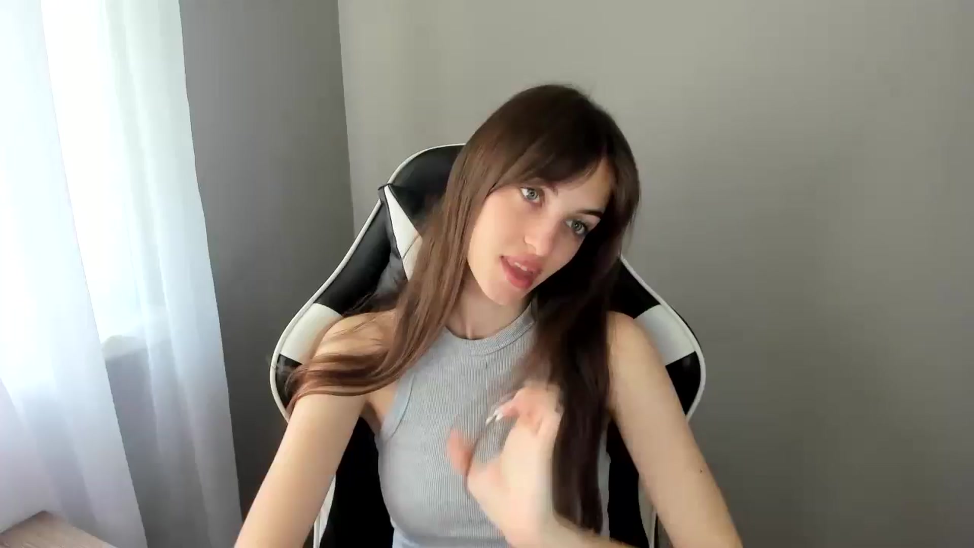 Gallery image thumbnail from Dashamoxy's myfreecams stream on, 06/25/2025, 08:00 image 1 of 20