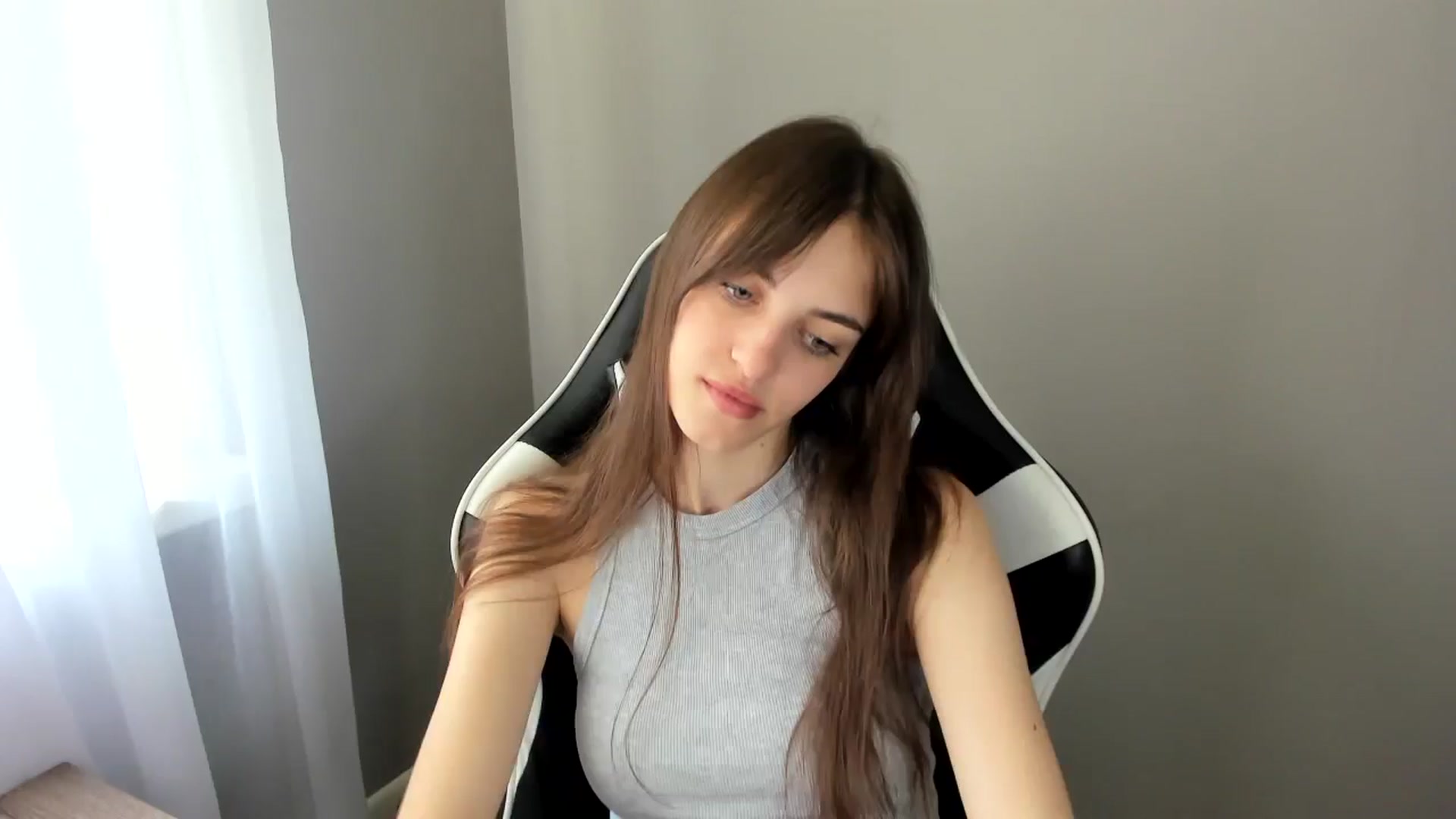 Gallery image thumbnail from Dashamoxy's myfreecams stream on, 06/25/2025, 08:00 image 10 of 20