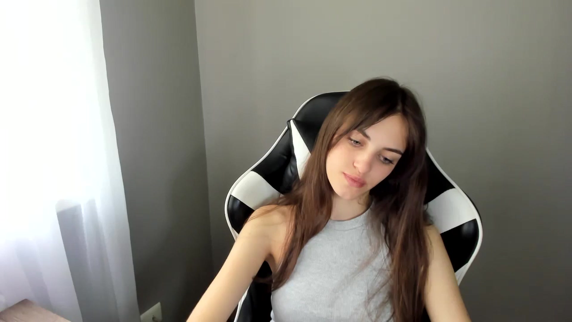 Gallery image thumbnail from Dashamoxy's myfreecams stream on, 06/25/2025, 09:25 image 3 of 20