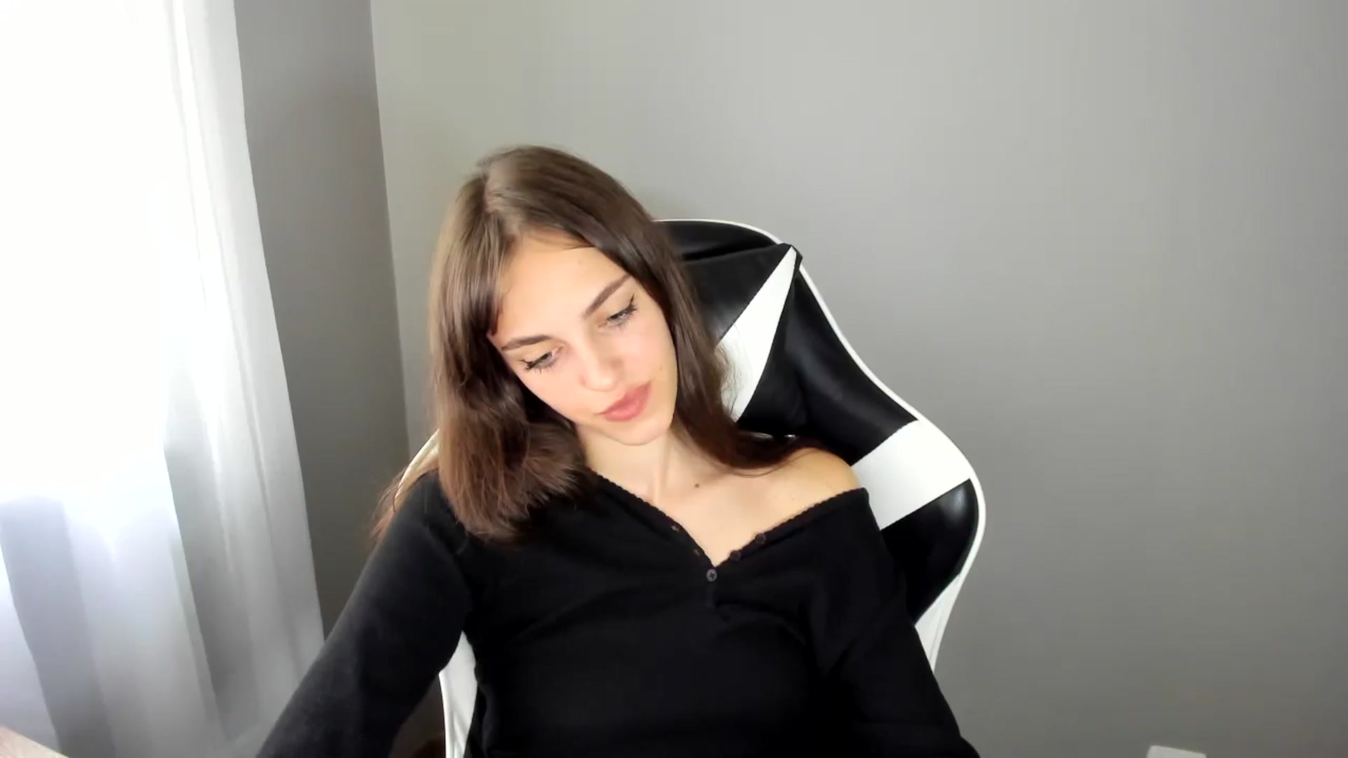 Gallery image thumbnail from Dashamoxy's myfreecams stream on, 07/02/2025, 12:38 image 20 of 20