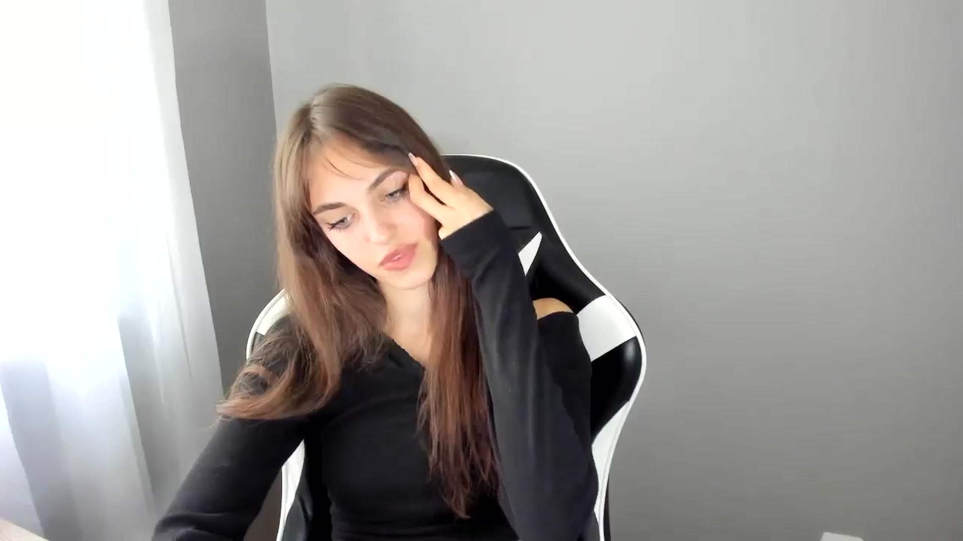 Gallery image thumbnail from Dashamoxy's myfreecams stream on, 07/02/2025, 12:38 image 8 of 20