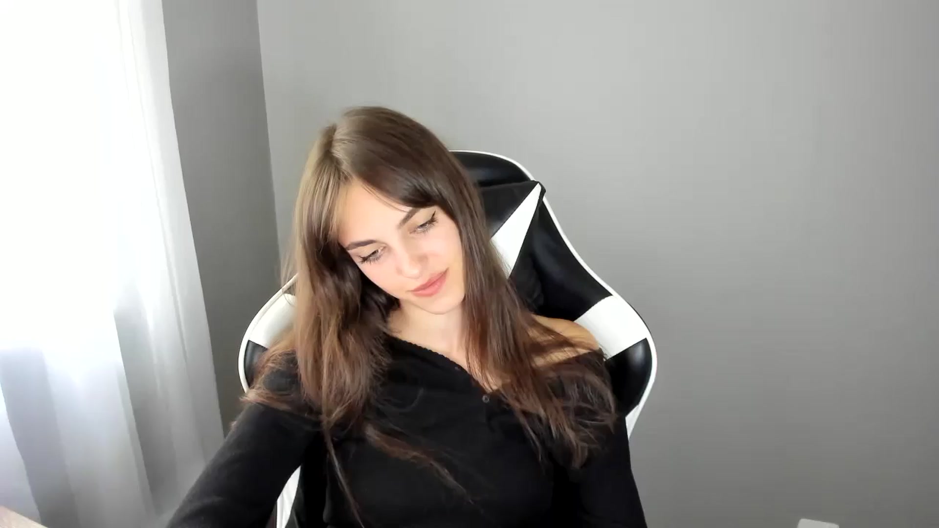 Gallery image thumbnail from Dashamoxy's myfreecams stream on, 07/02/2025, 13:15 image 2 of 20