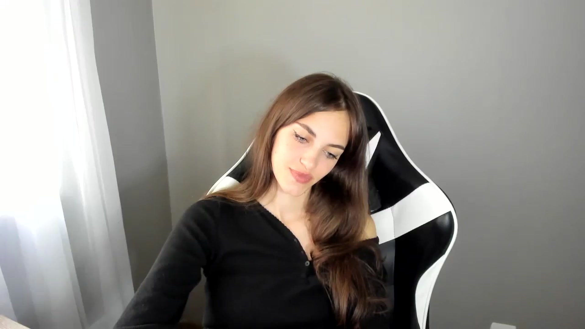 Gallery image thumbnail from Dashamoxy's myfreecams stream on, 07/02/2025, 13:15 image 20 of 20