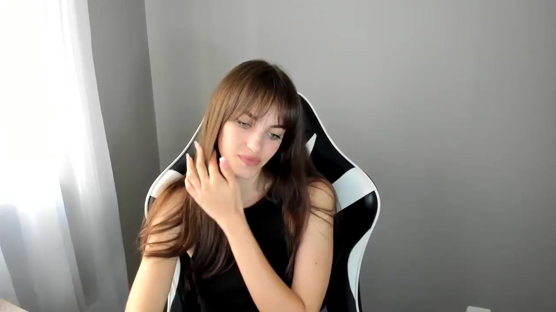 Gallery image thumbnail from Dashamoxy's myfreecams stream on, 07/02/2025, 14:55 image 6 of 20
