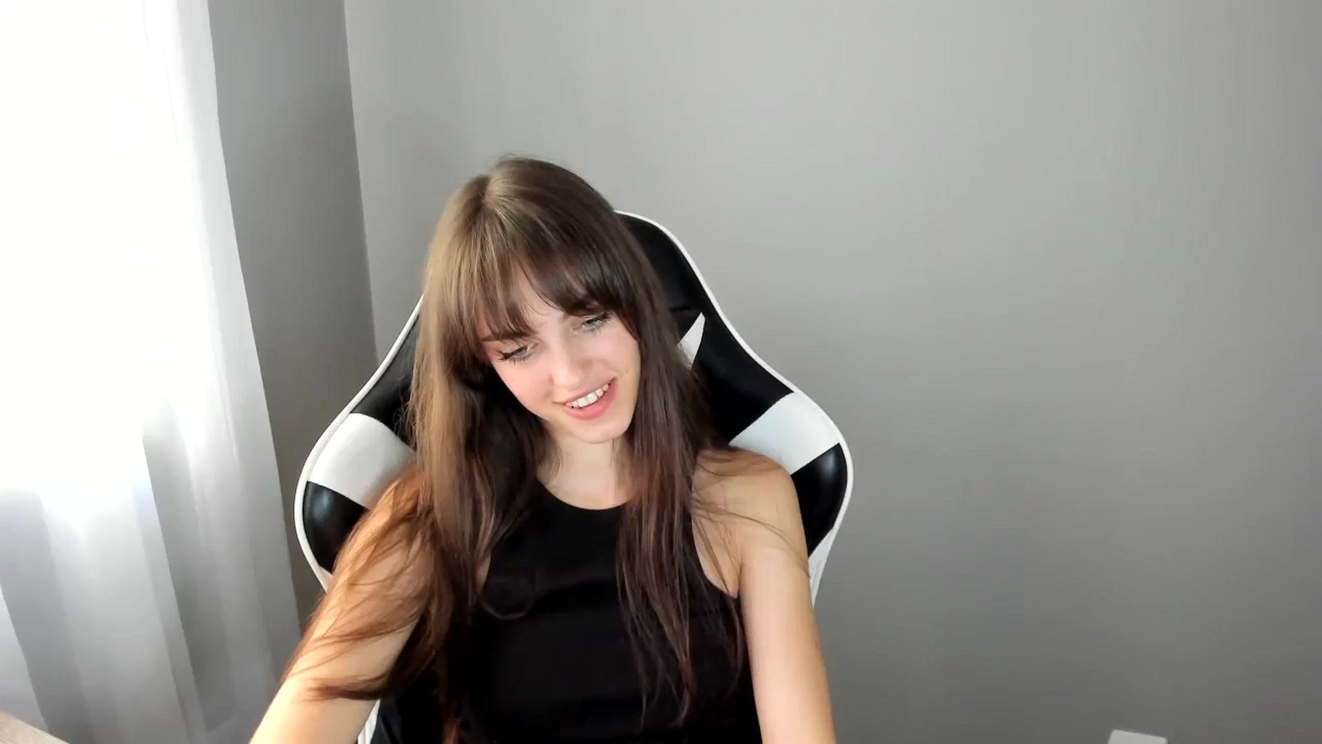 Gallery image thumbnail from Dashamoxy's myfreecams stream on, 07/02/2025, 14:55 image 12 of 20