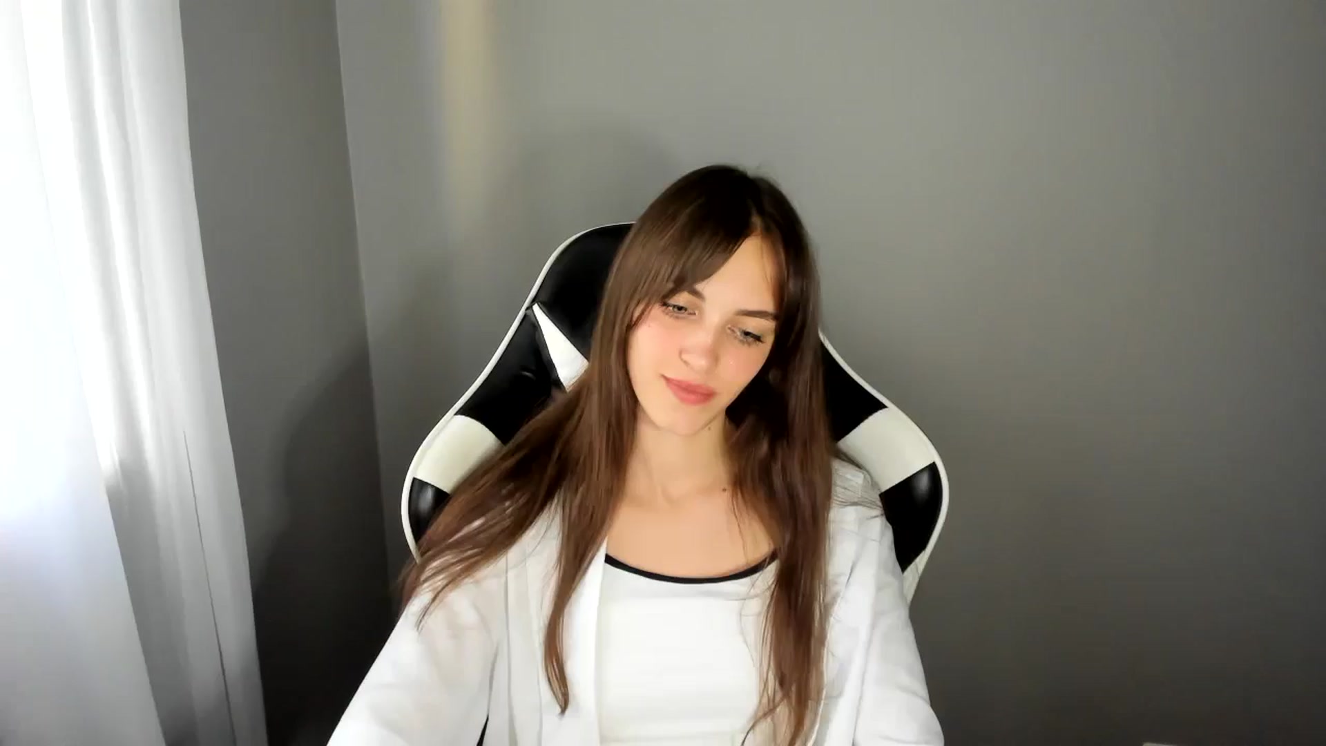Gallery image thumbnail from Dashamoxy's myfreecams stream on, 07/03/2025, 15:42 image 1 of 20
