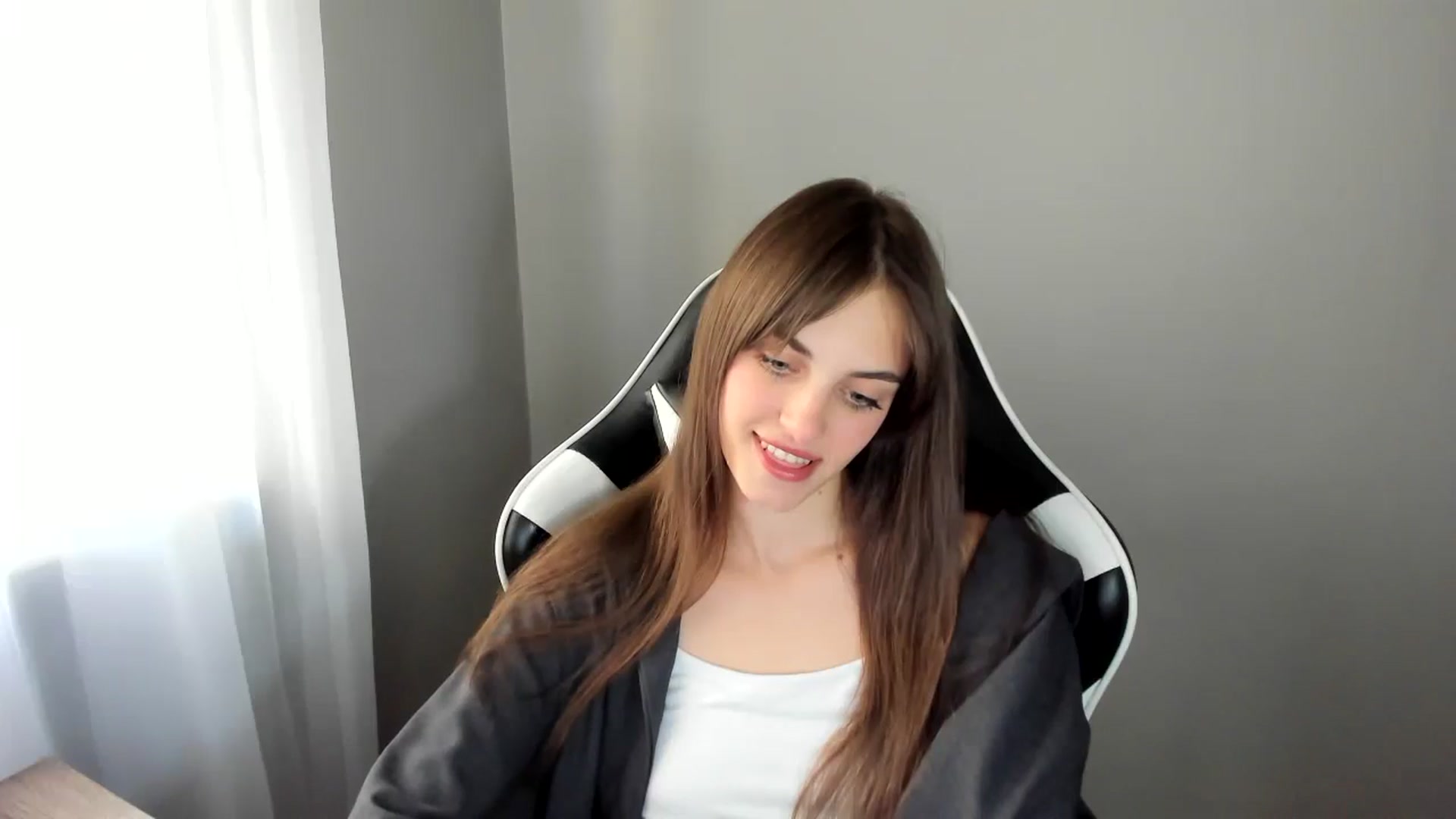 Gallery image thumbnail from Dashamoxy's myfreecams stream on, 07/07/2025, 14:32 image 2 of 20