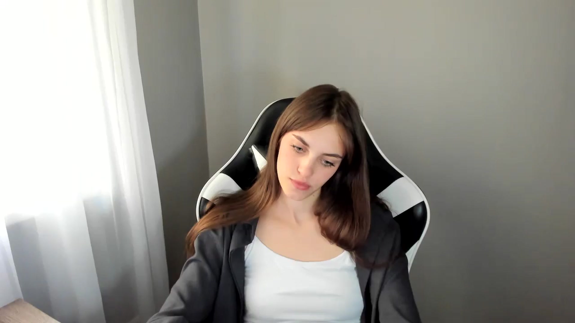 Gallery image thumbnail from Dashamoxy's myfreecams stream on, 07/07/2025, 15:25 image 19 of 20