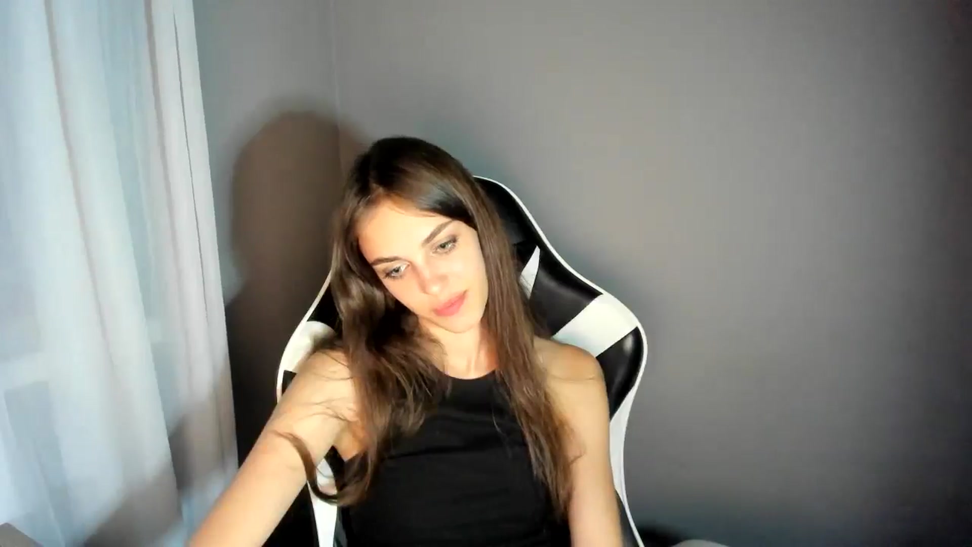 Gallery image thumbnail from Dashamoxy's myfreecams stream on, 07/08/2025, 19:04 image 11 of 20