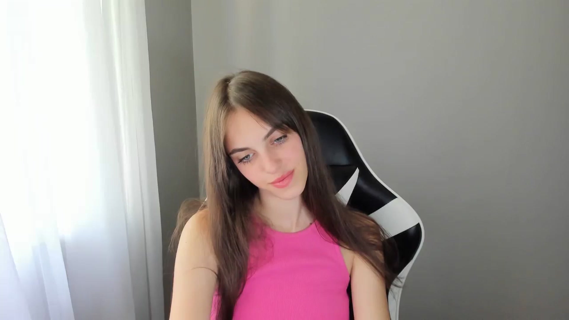 Gallery image thumbnail from Dashamoxy's myfreecams stream on, 07/12/2025, 11:37 image 16 of 20