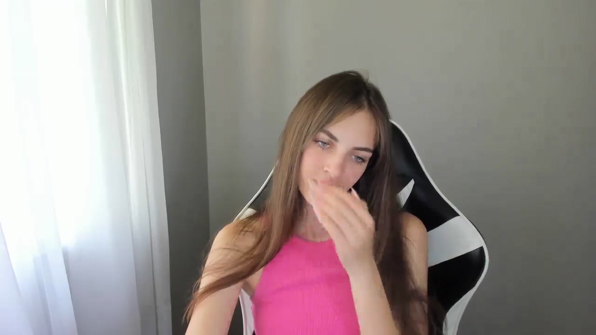 Gallery image thumbnail from Dashamoxy's myfreecams stream on, 07/12/2025, 11:37 image 17 of 20