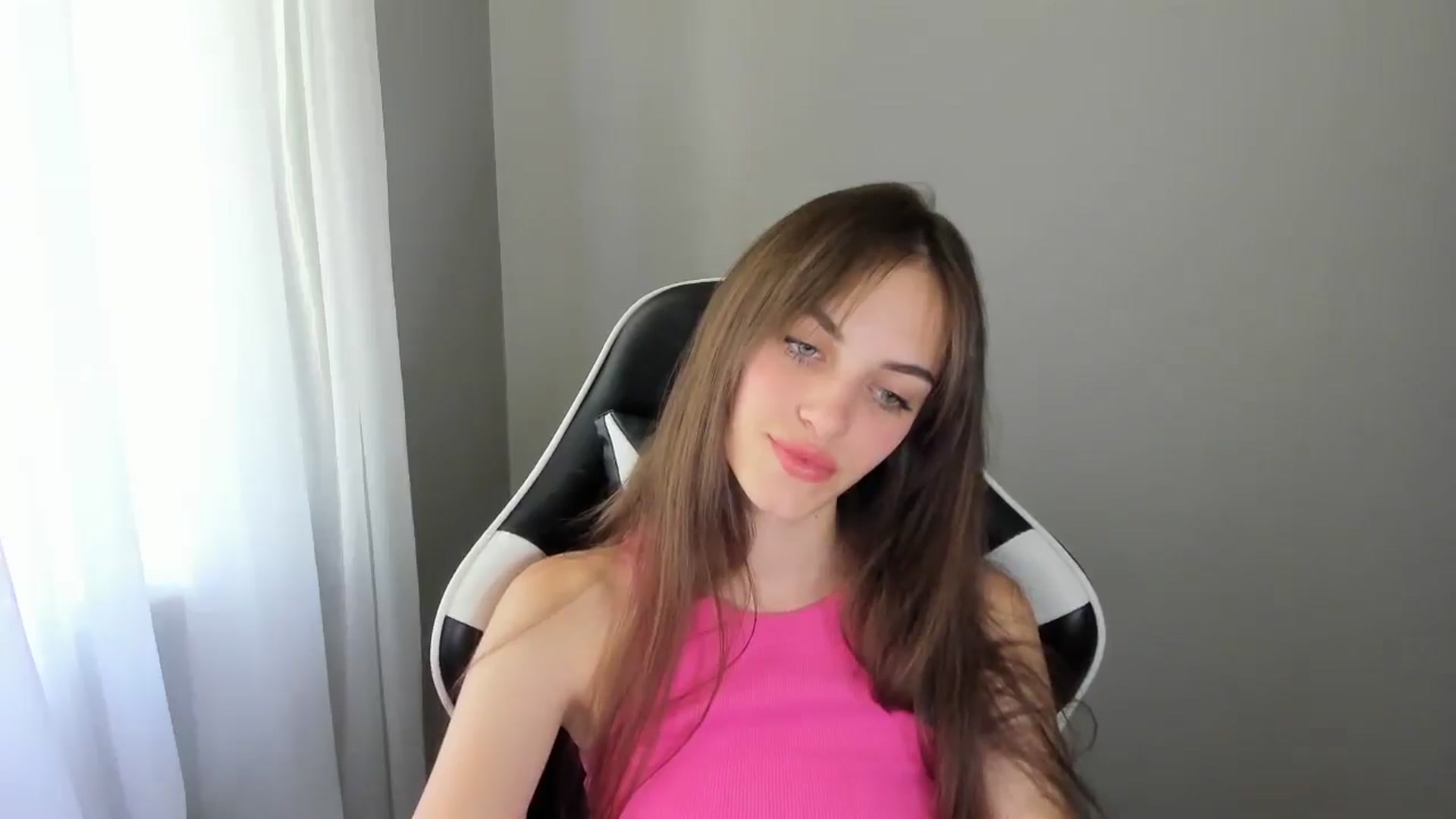 Gallery image thumbnail from Dashamoxy's myfreecams stream on, 07/12/2025, 11:37 image 7 of 20