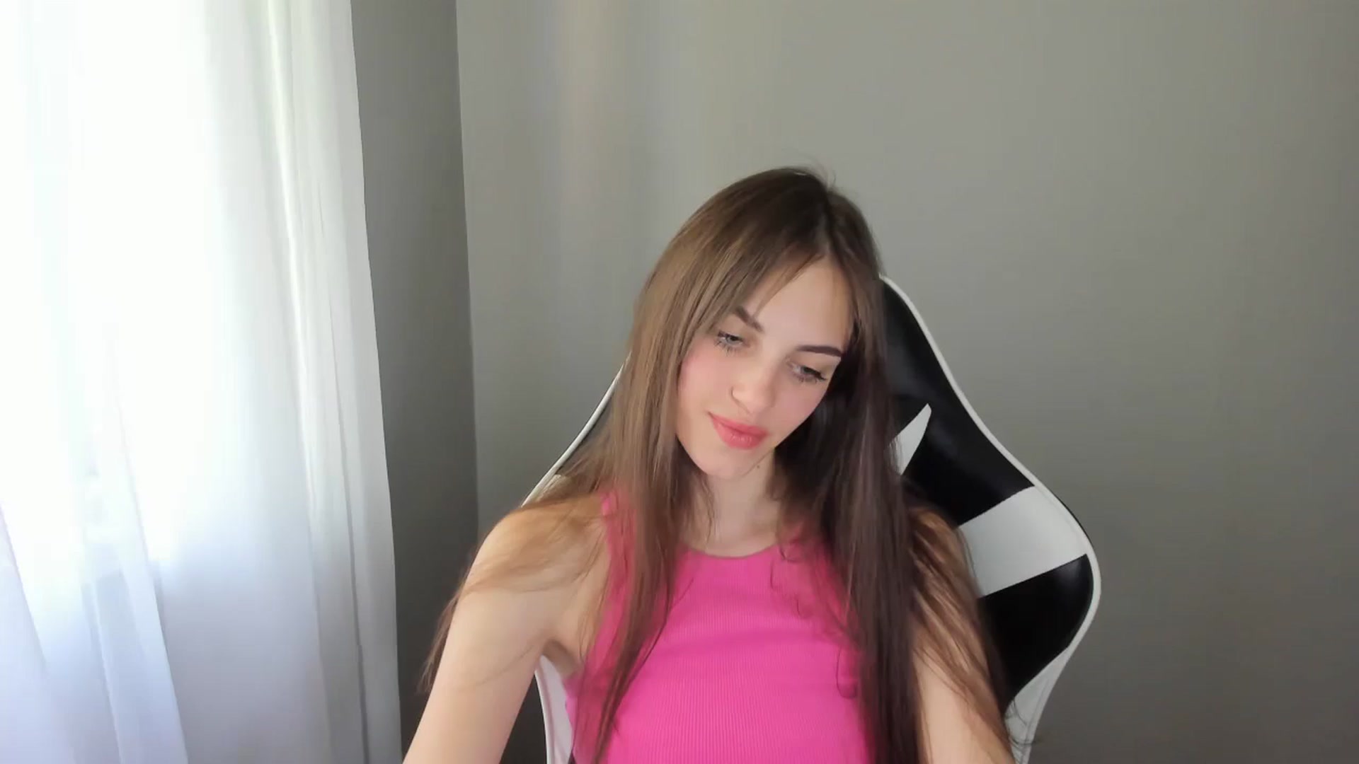 Gallery image thumbnail from Dashamoxy's myfreecams stream on, 07/12/2025, 12:34 image 3 of 20