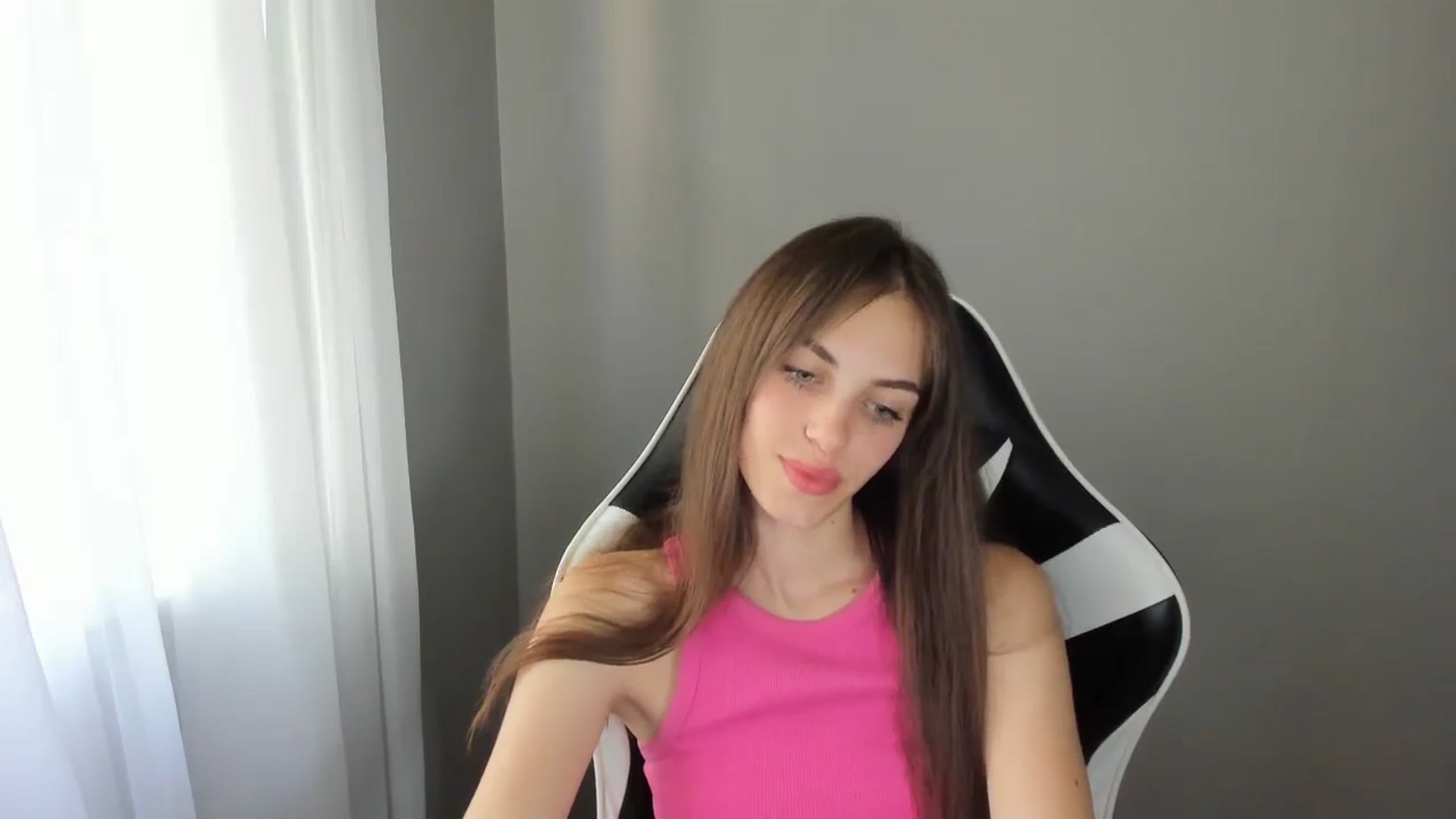Gallery image thumbnail from Dashamoxy's myfreecams stream on, 07/12/2025, 12:34 image 11 of 20