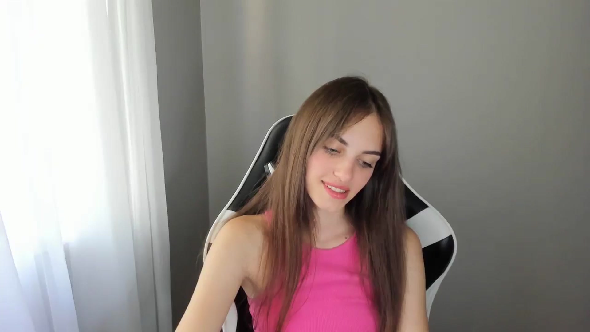 Gallery image thumbnail from Dashamoxy's myfreecams stream on, 07/12/2025, 12:34 image 15 of 20