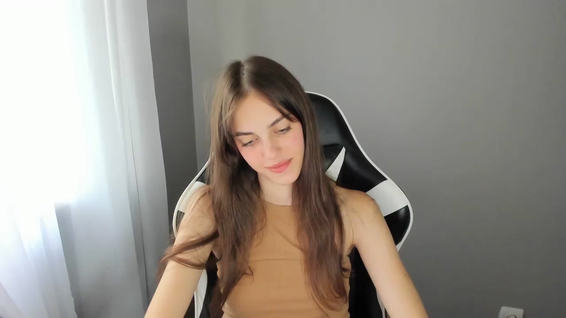 Gallery image thumbnail from Dashamoxy's myfreecams stream on, 07/13/2025, 12:28 image 9 of 20