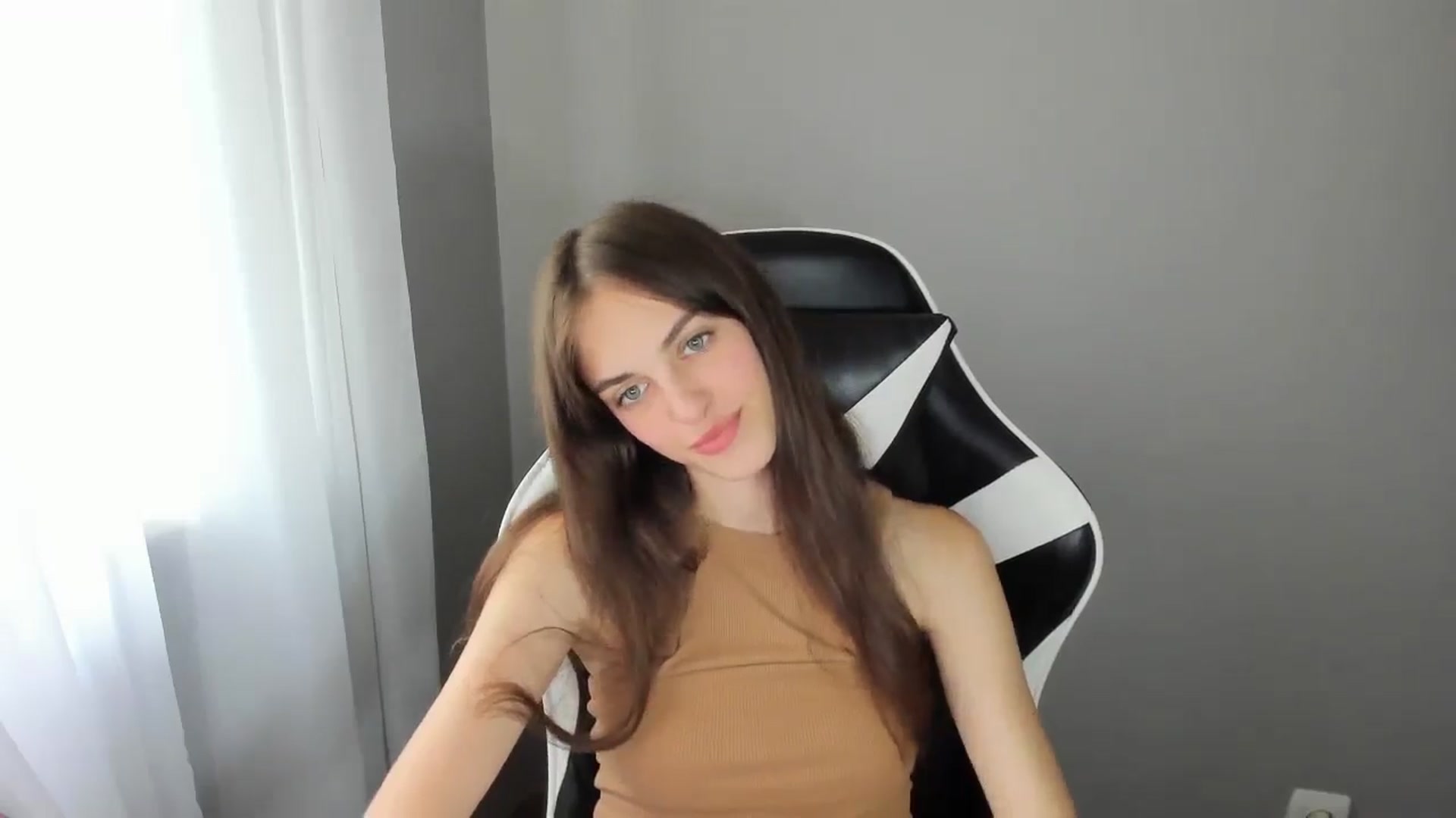 Gallery image thumbnail from Dashamoxy's myfreecams stream on, 07/13/2025, 13:11 image 3 of 20
