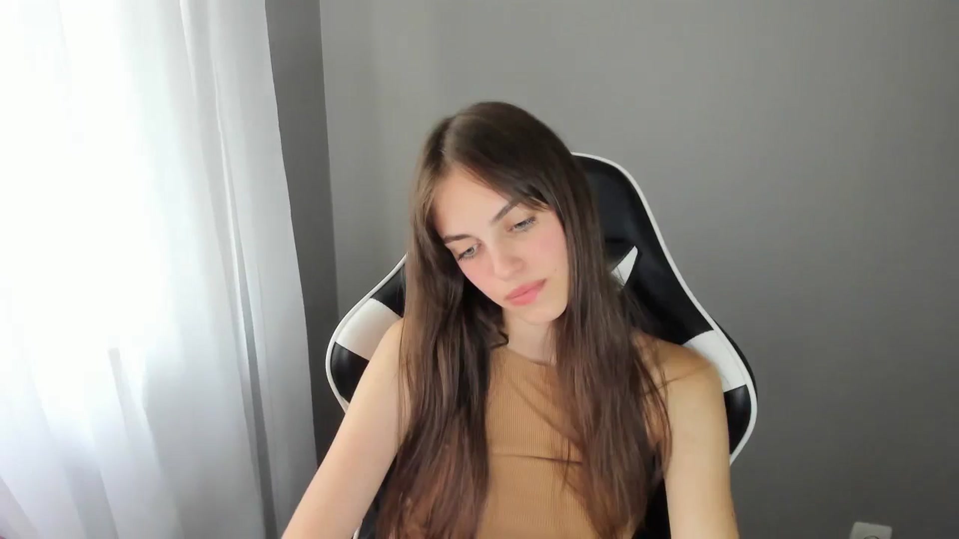 Gallery image thumbnail from Dashamoxy's myfreecams stream on, 07/13/2025, 13:29 image 16 of 20