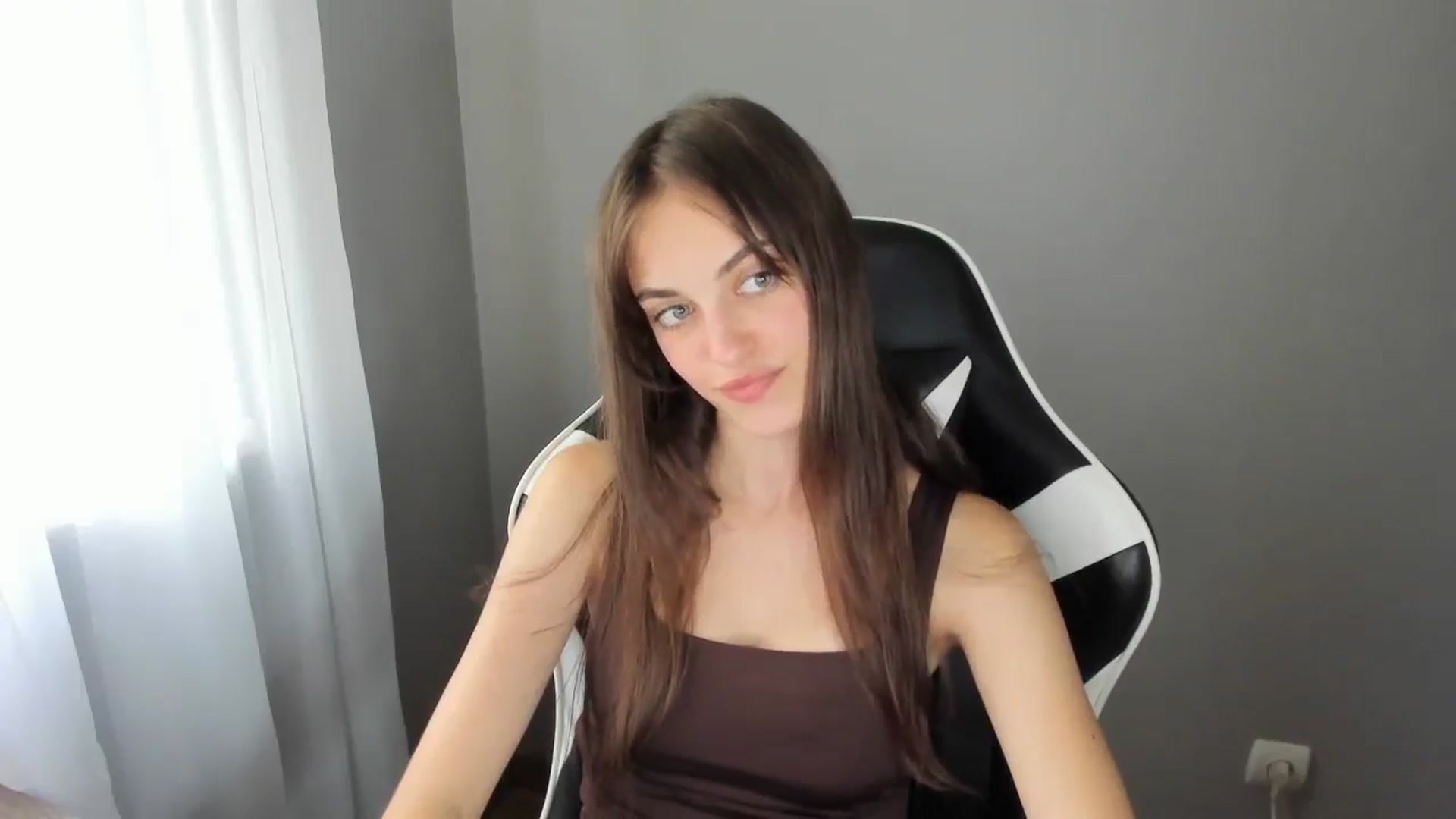 Gallery image thumbnail from Dashamoxy's myfreecams stream on, 07/14/2025, 13:55 image 6 of 20