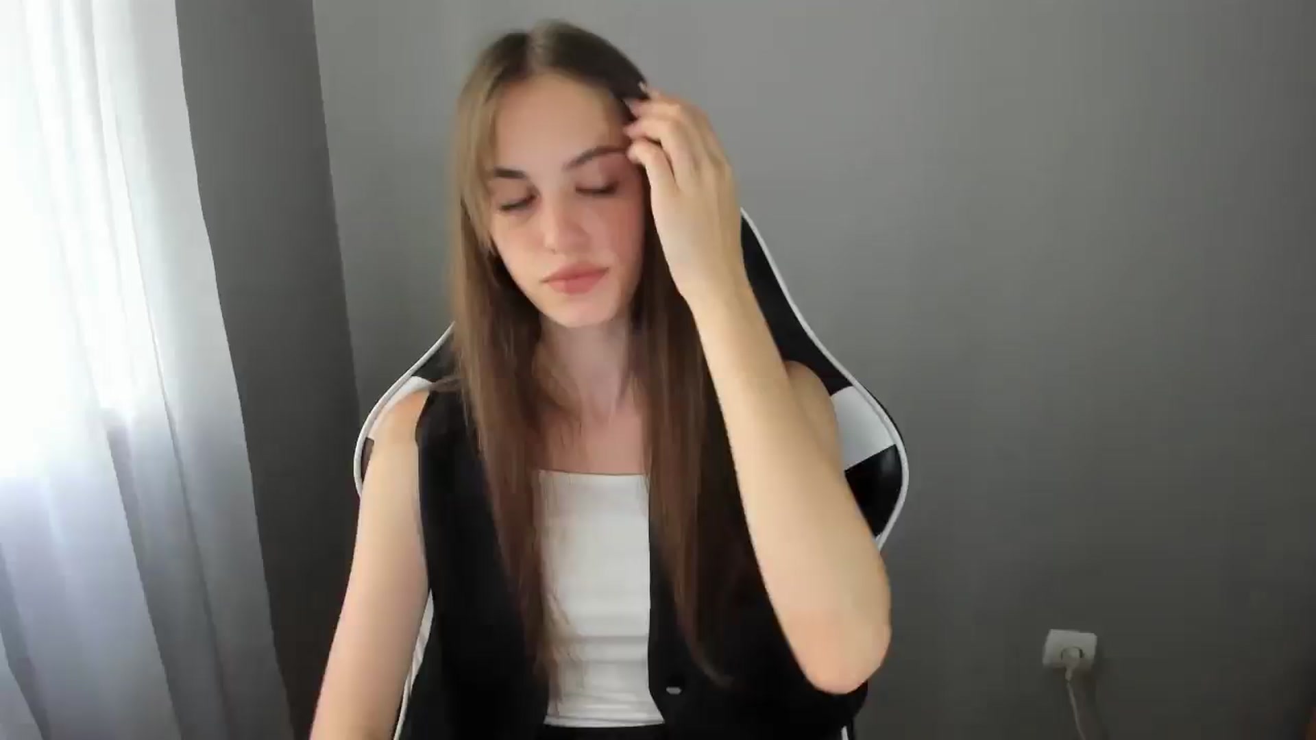 Gallery image thumbnail from Dashamoxy's myfreecams stream on, 07/15/2025, 14:01 image 2 of 20